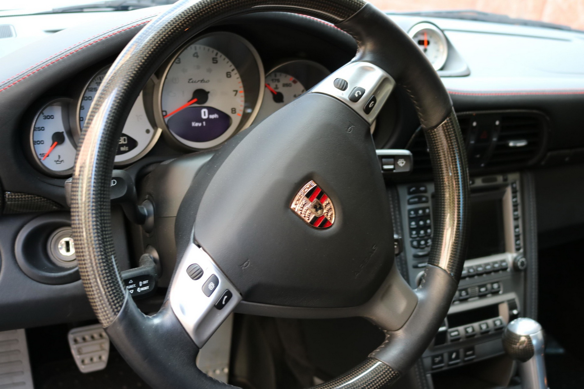 2007 Porsche 911 Turbo Wants To Entice You With Its 6-Speed Manual And Carbon Package