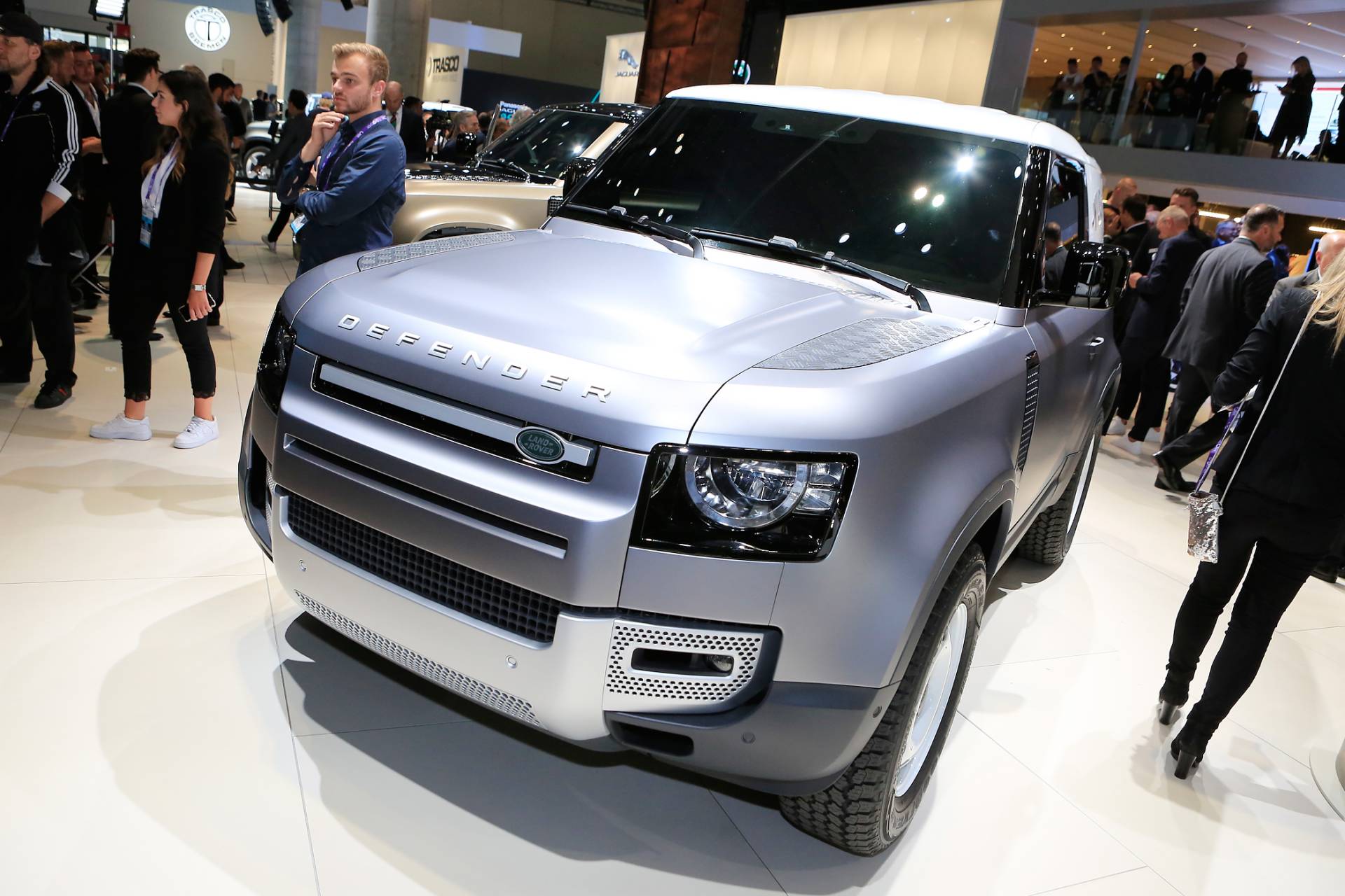 2020 Land Rover Defender Yours From $50,925 In The U.S., £45,240 In Britain