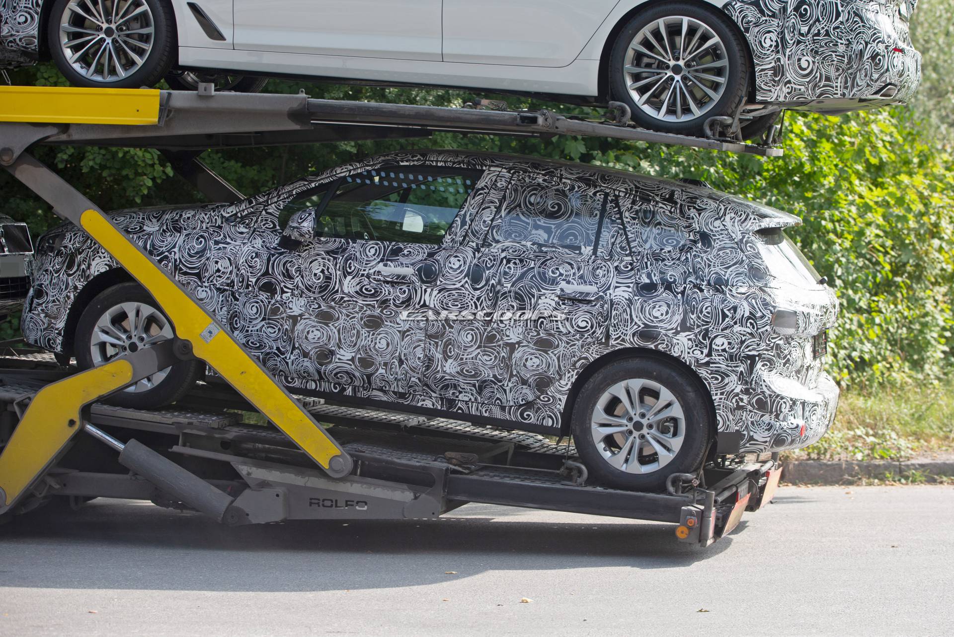 2021 BMW 2 Series Active Tourer Grows Up, Adopts SUV Styling Cues