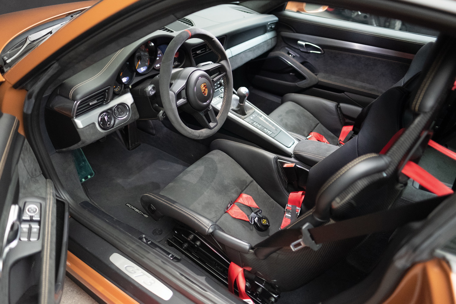 This Paint-to-Sample Porsche 911 GT3 Might Just Be Our New Favorite Spec