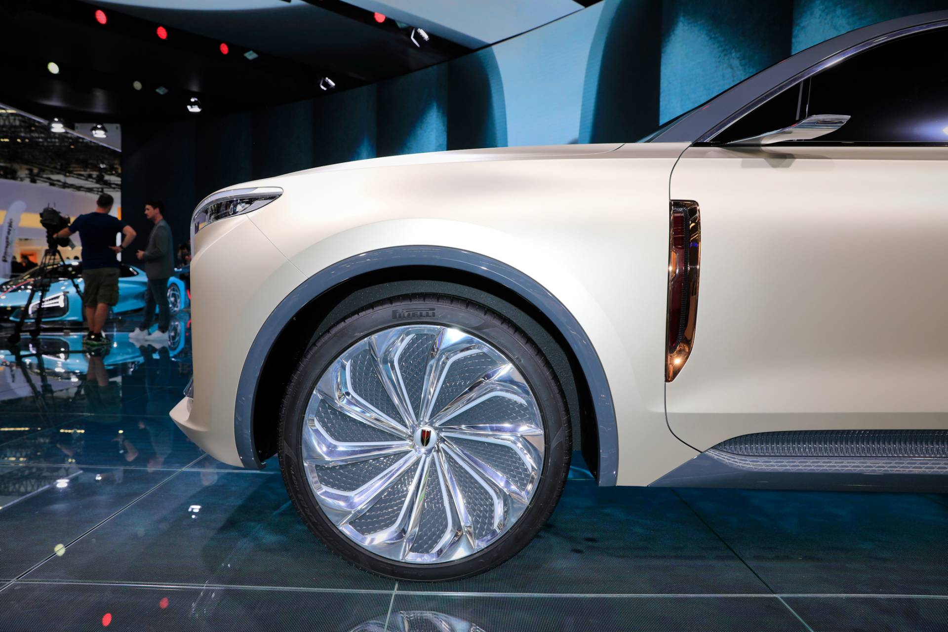 Hongqi Crashes Frankfurt Party With 1,400HP S9 Hybrid Hypercar And 373-Mile E115 Electric SUV