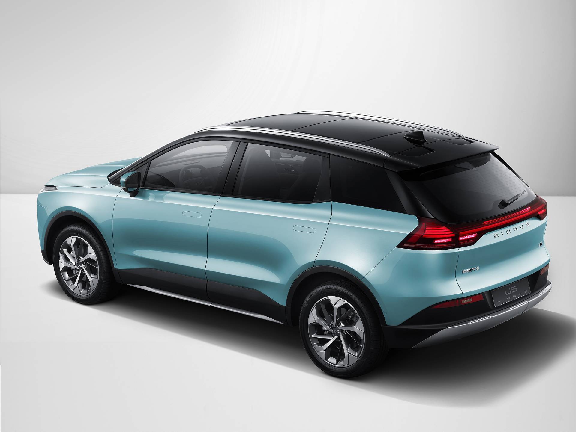 500 Aiways U5 Electric SUVs Leave China Factory To Become Rentals In Corsica