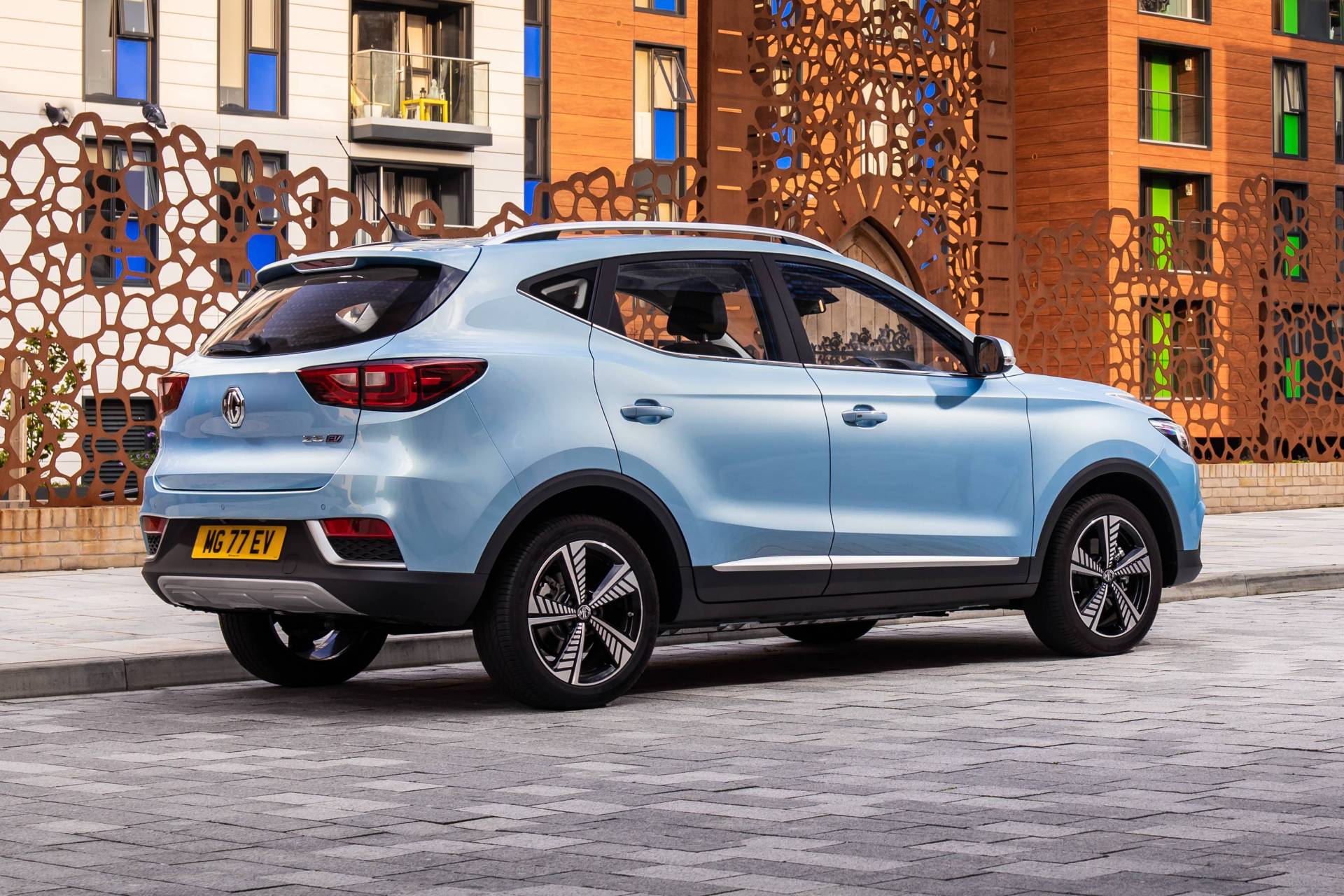 MG Racks Up 2,000 Orders For ZS EV, Extends Discounts To Next 1,000 Buyers