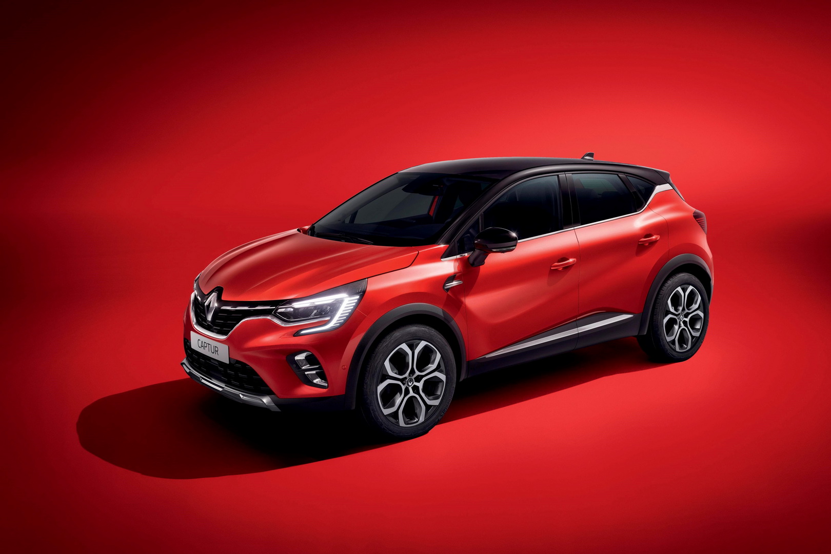 All-New 2020 Renault Captur Wants To Rule Its Niche, Will Soon Add A PHEV To Its Arsenal