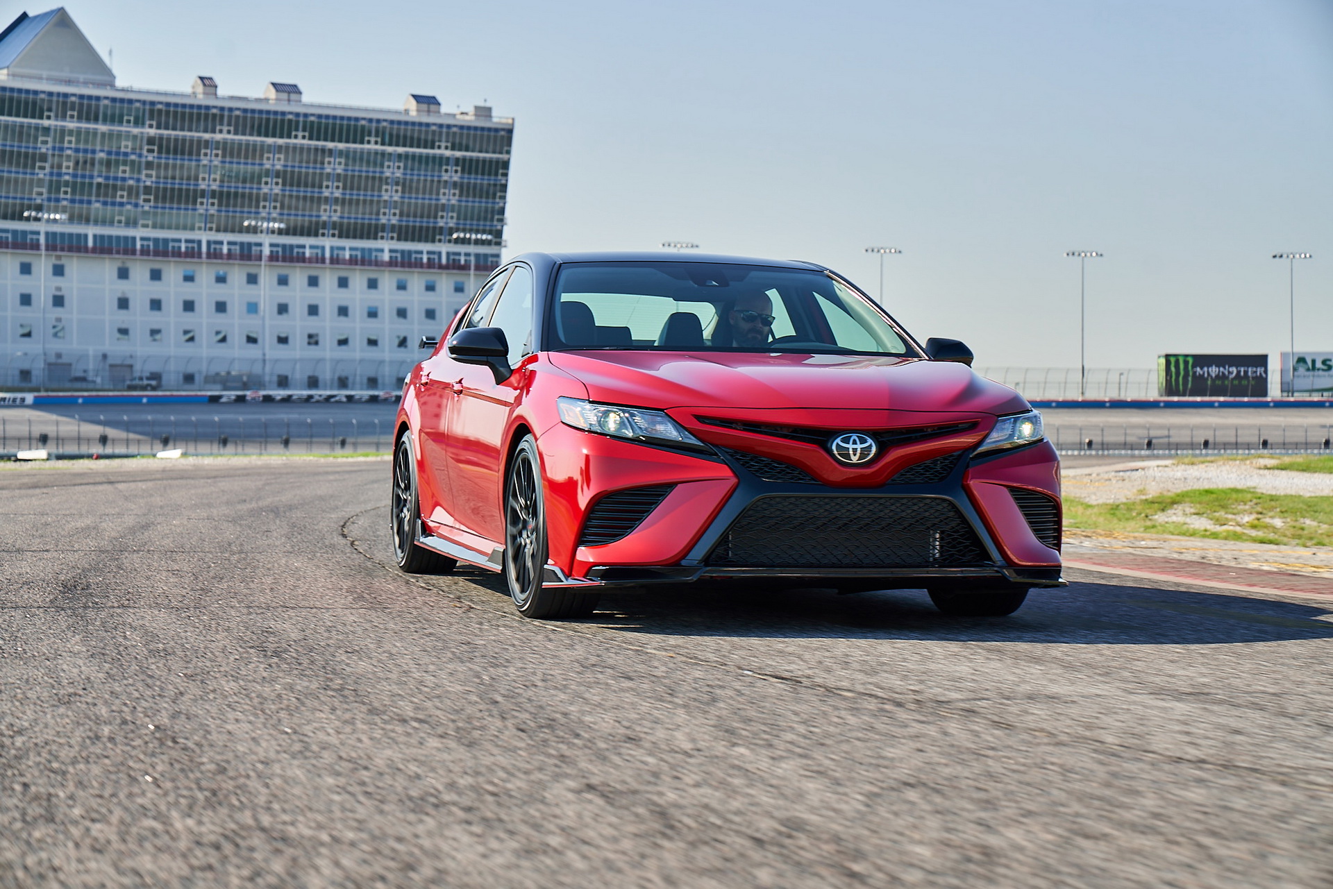 Toyota Details Sporty-Looking Camry And Avalon TRD