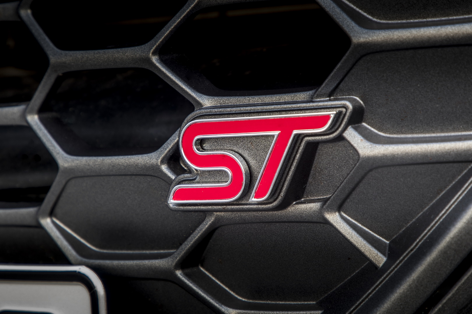 2020 Ford Focus ST Heads Down Under With 276 HP Petrol Four, AUD $44,690 Starting Price