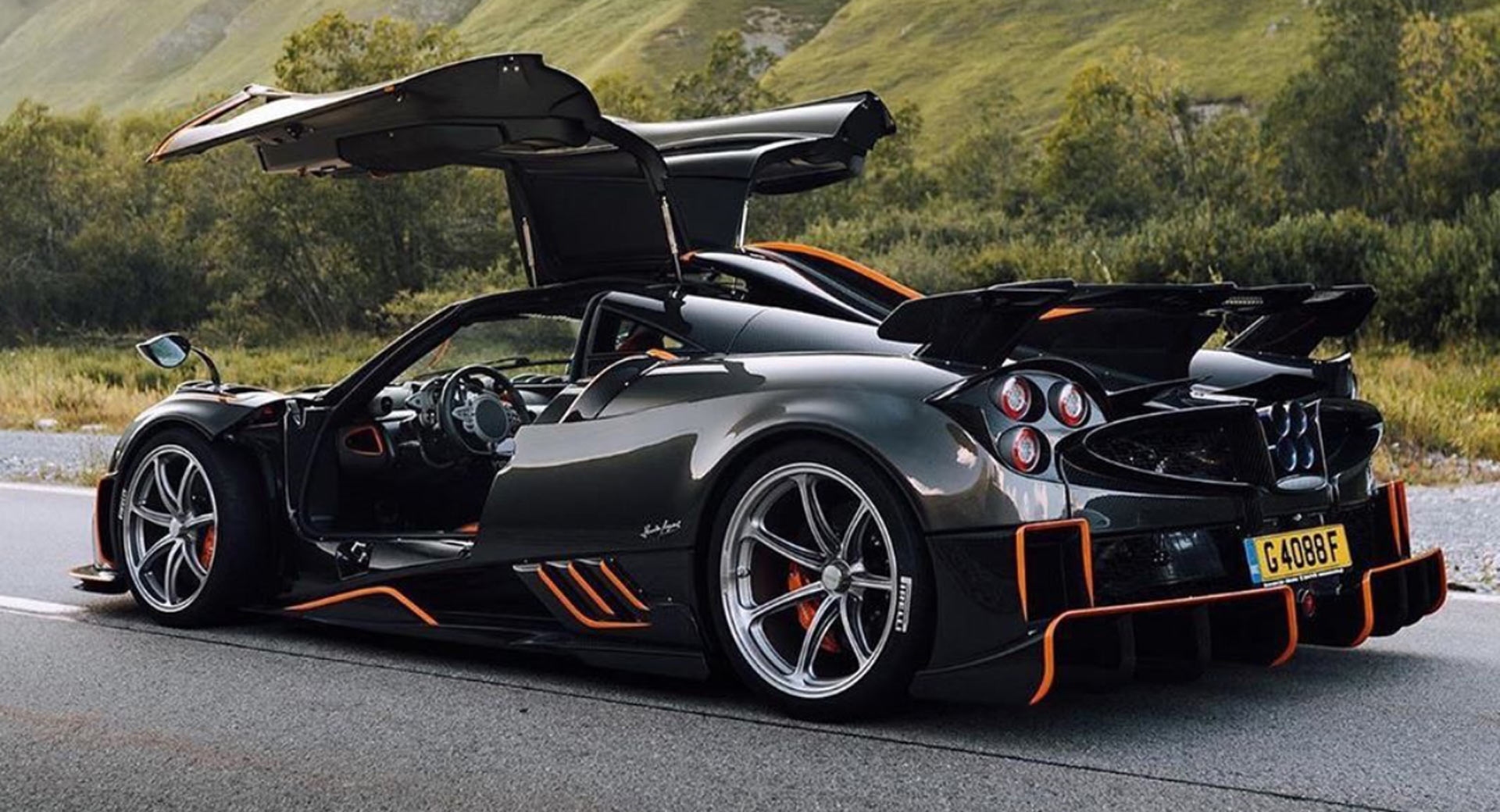 Limited-Run Imola Is Pagani's Most Extreme Huayra To Date | Carscoops