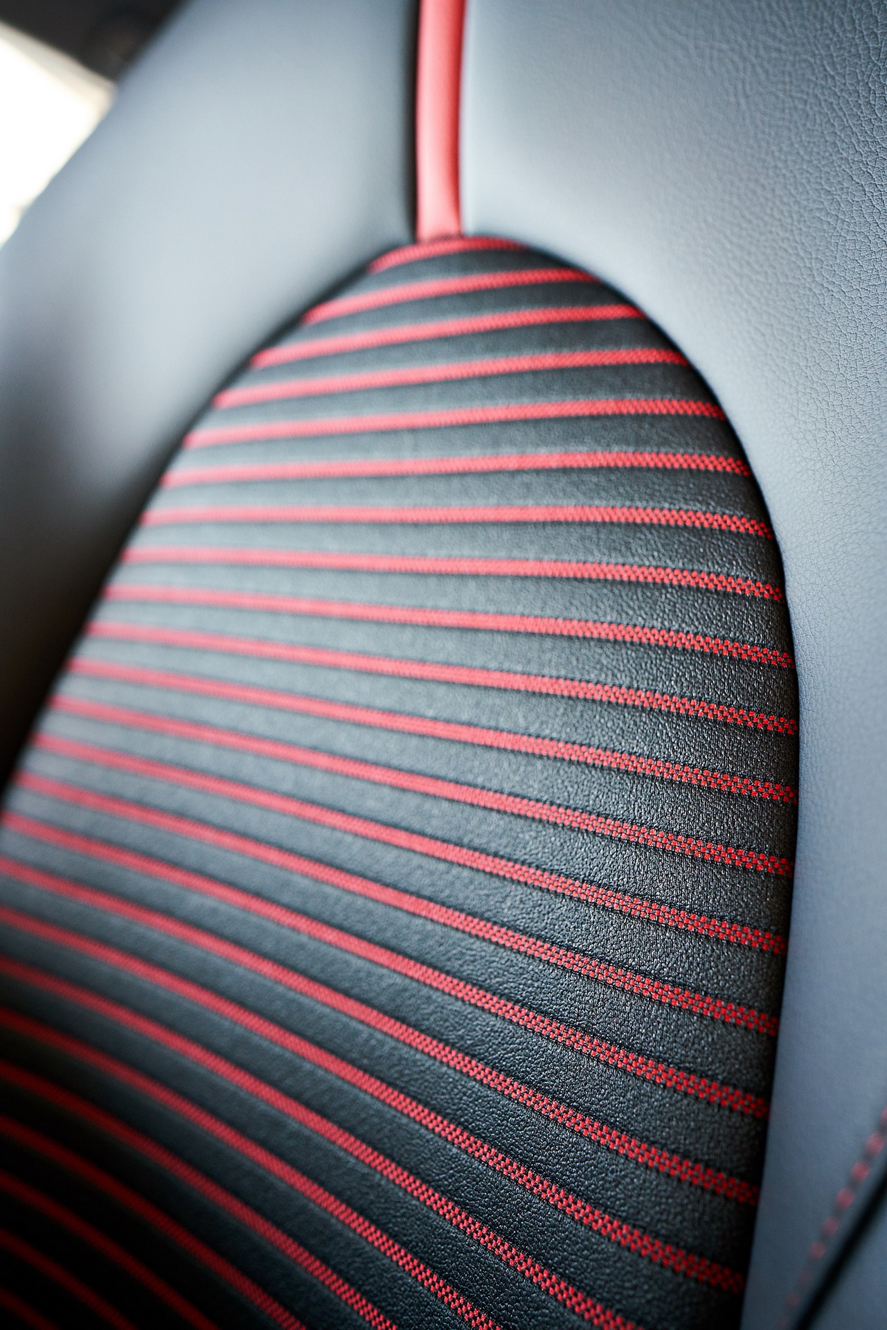 Toyota Details Sporty-Looking Camry And Avalon TRD