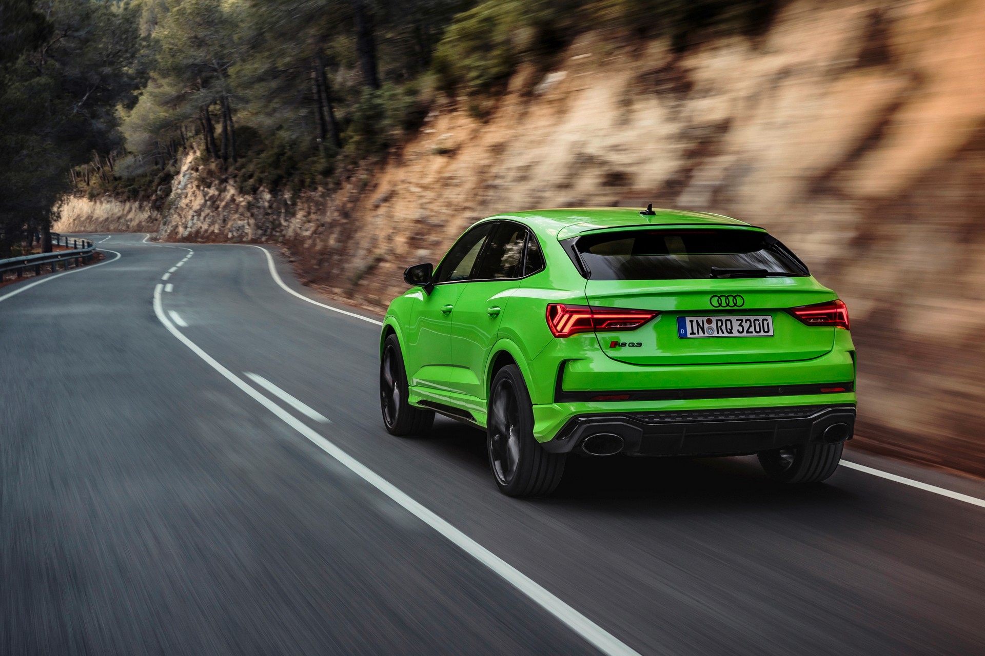 Audi RS Q3 And RS Q3 Sportback Debut With 395 HP