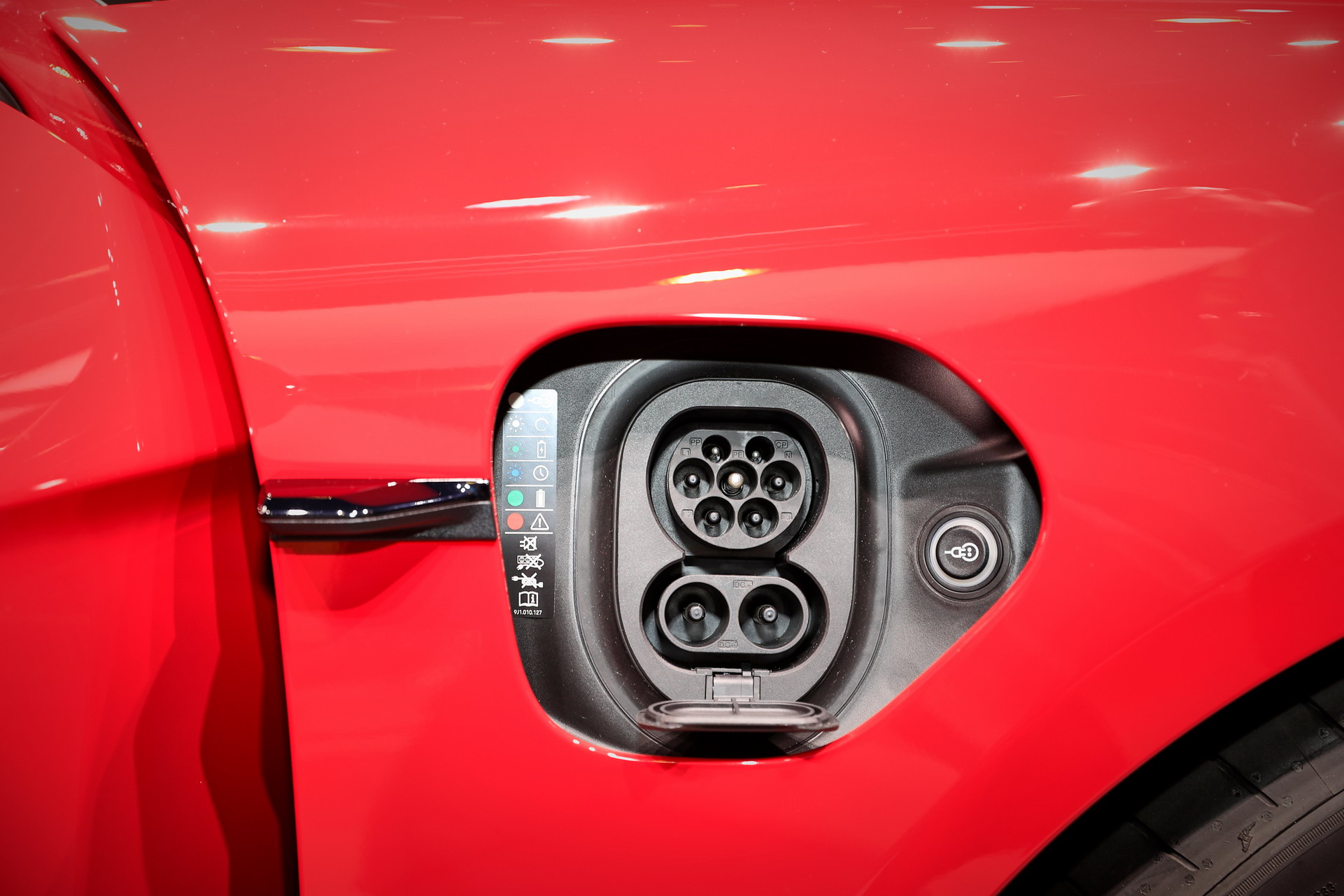 2020 Taycan Is All-Electric, All Sports And (Thankfully) All Porsche