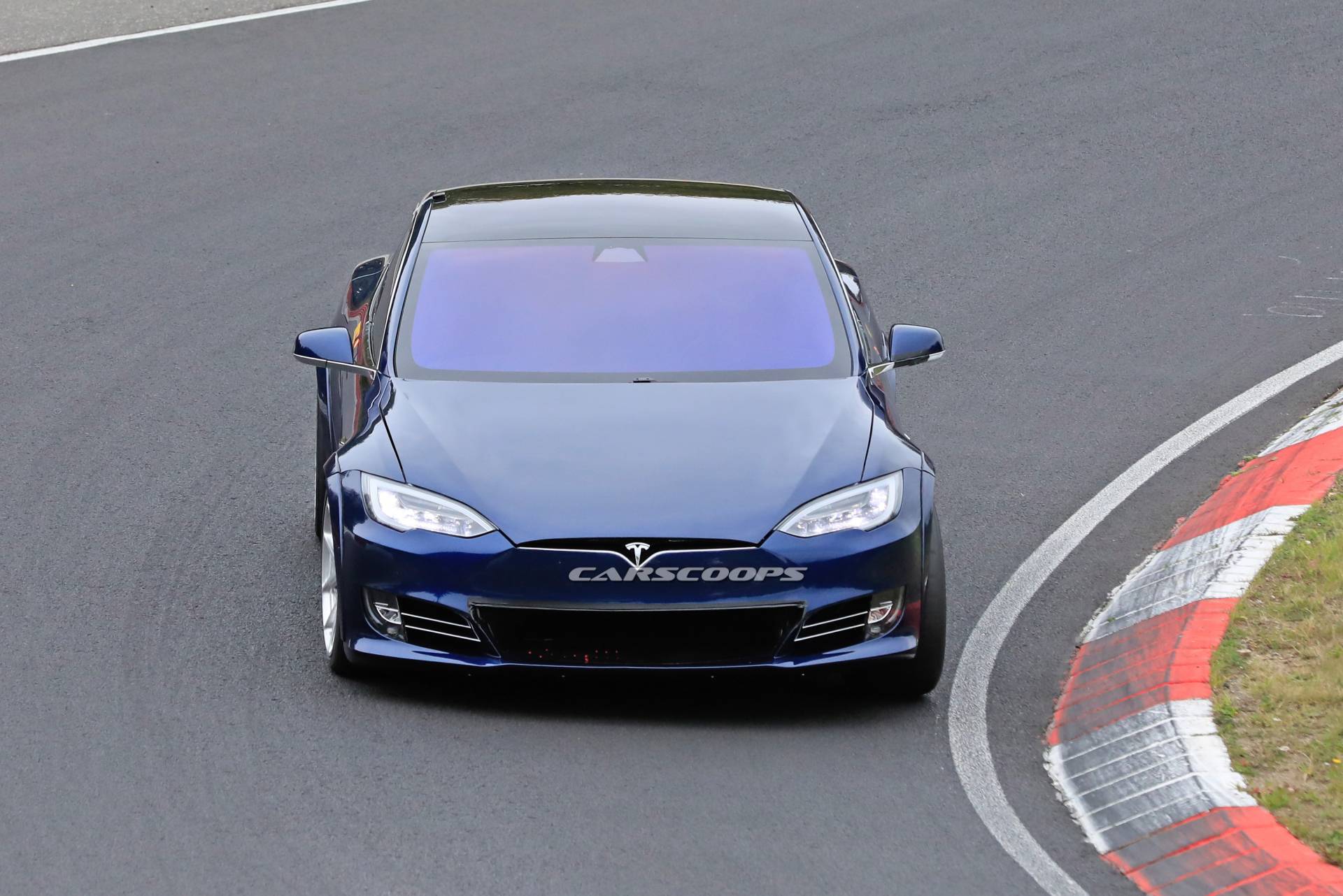 Tesla Model S Prototype Allegedly Demolishes Porsche Taycan’s ‘Ring Lap Record