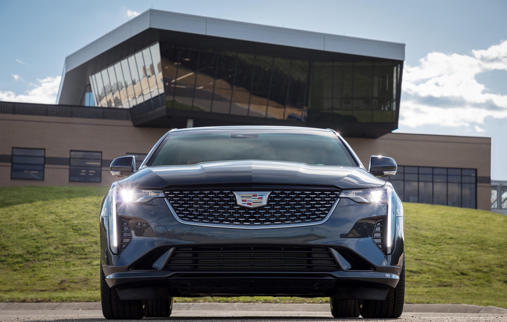 2020 Cadillac CT4 Debuts With Two Turbo Engines Developing Up To 309 HP