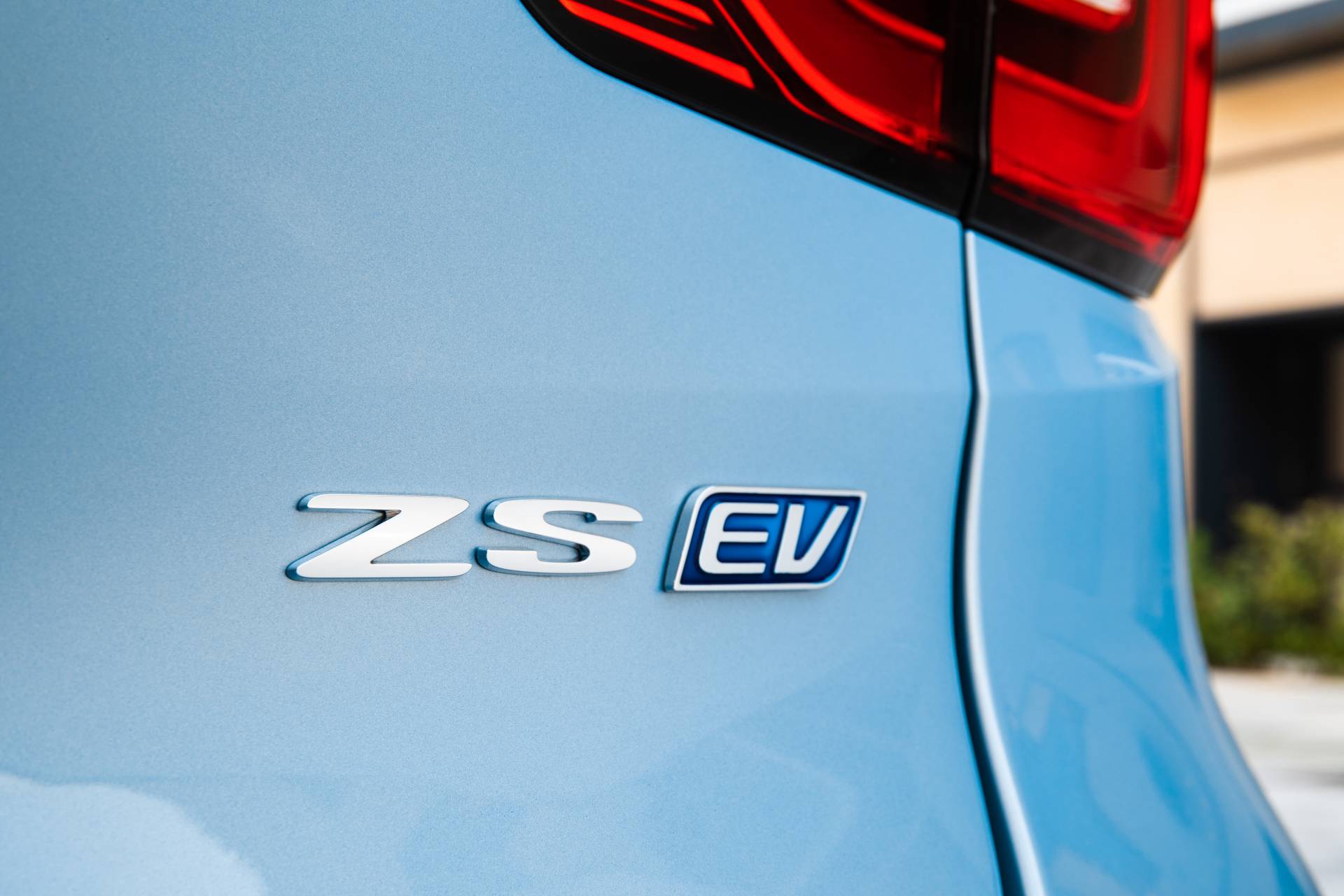 MG Racks Up 2,000 Orders For ZS EV, Extends Discounts To Next 1,000 Buyers