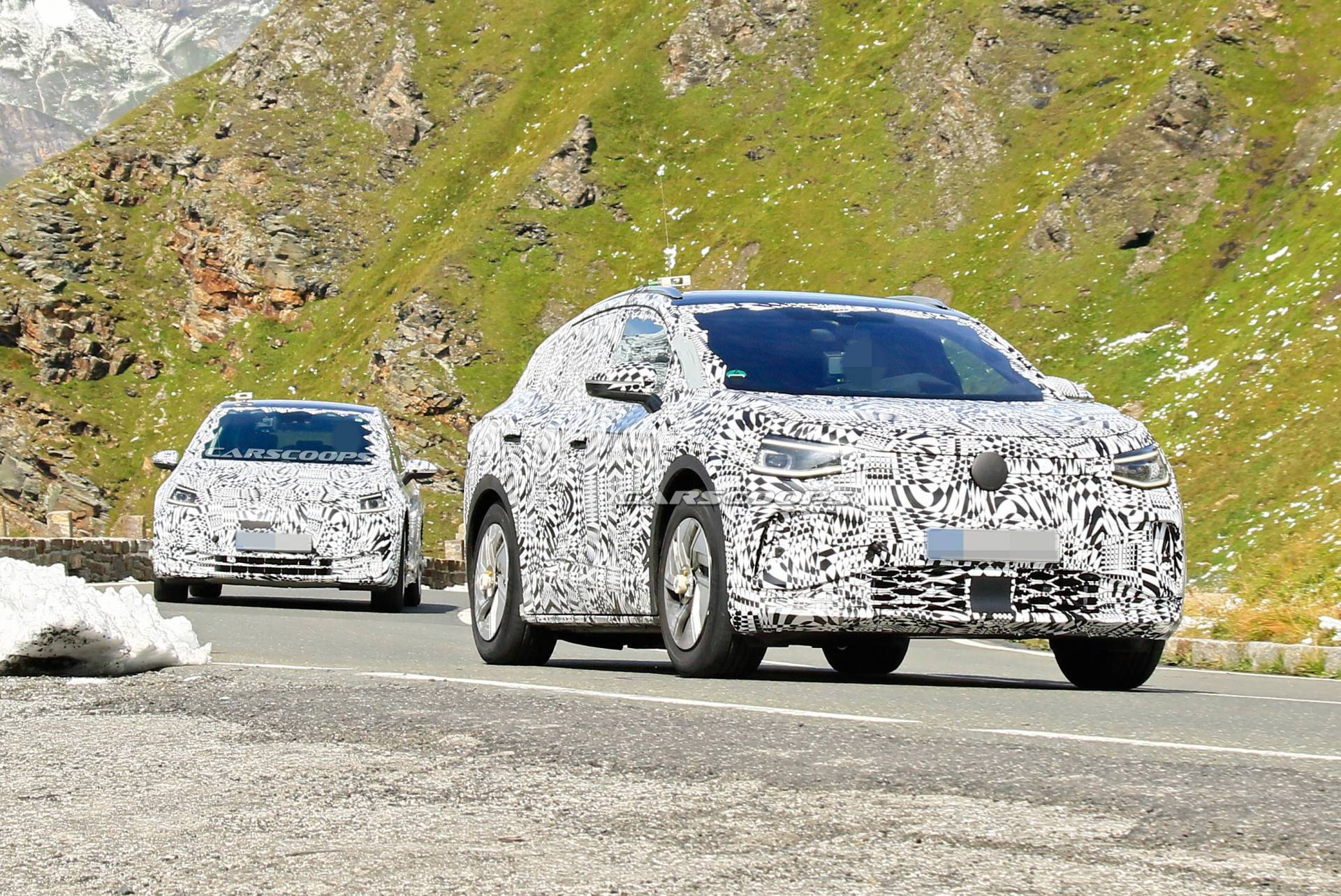 2021 VW ID.4 Compact Electric Crossover Spotted Testing Alongside ID.3 Hatch