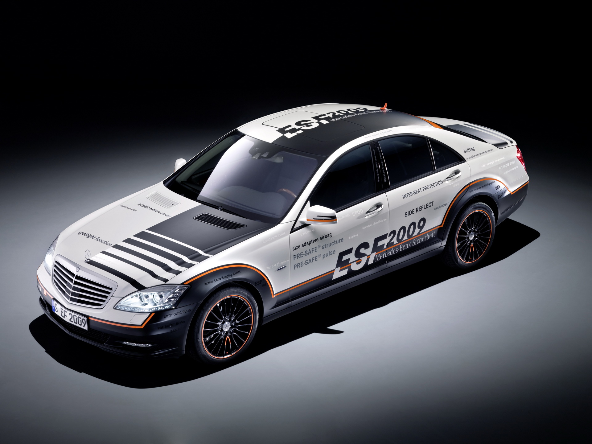 Mercedes’ New Experimental Safety Vehicle Is The World’s Most Clever GLE