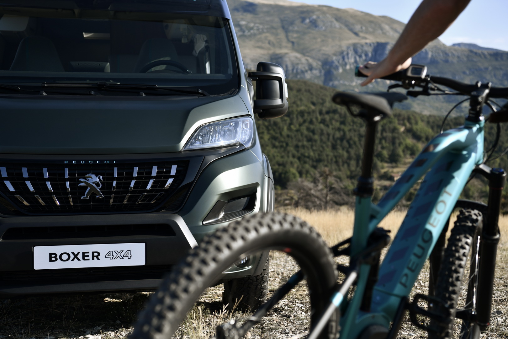 Peugeot Boxer 4×4 Concept Is One Rugged Camper Van