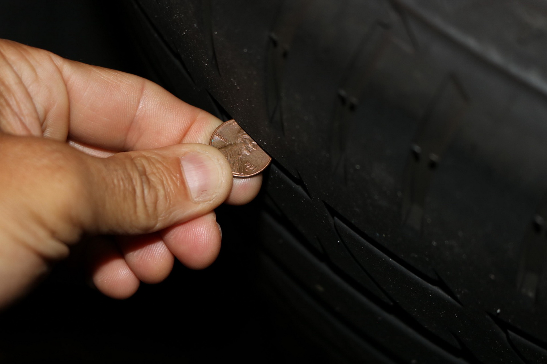 2007 Porsche 911 Turbo Wants To Entice You With Its 6-Speed Manual And Carbon Package