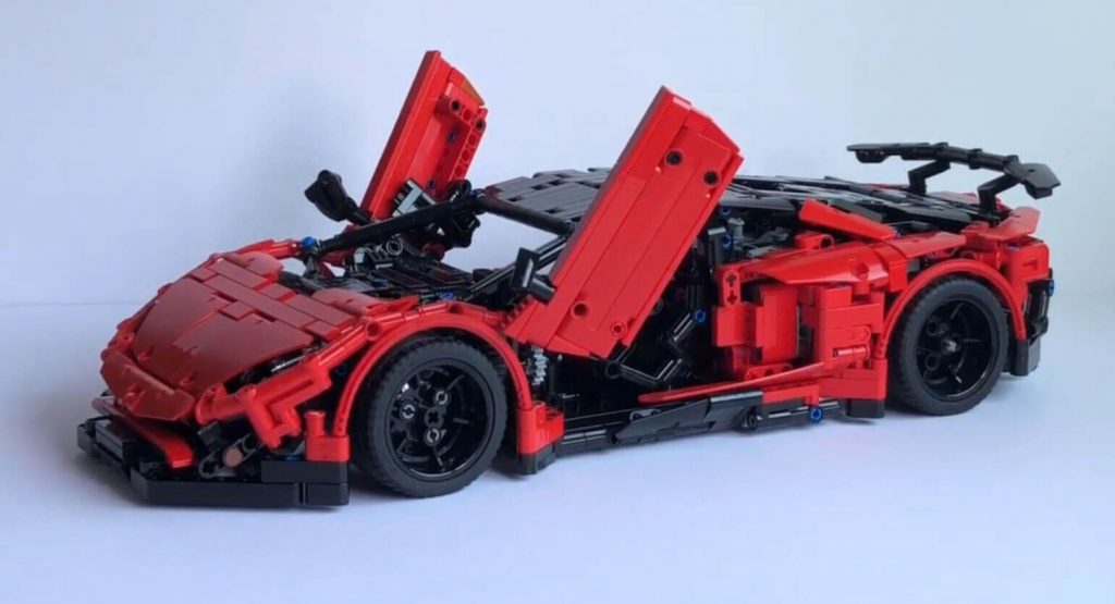  Lamborghini Aventador SV Shows Up As A Remote-Controlled LEGO Toy Car