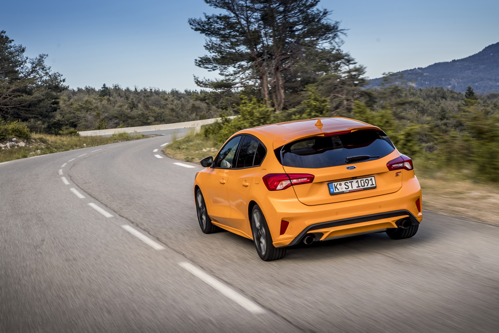 2020 Ford Focus ST Heads Down Under With 276 HP Petrol Four, AUD $44,690 Starting Price