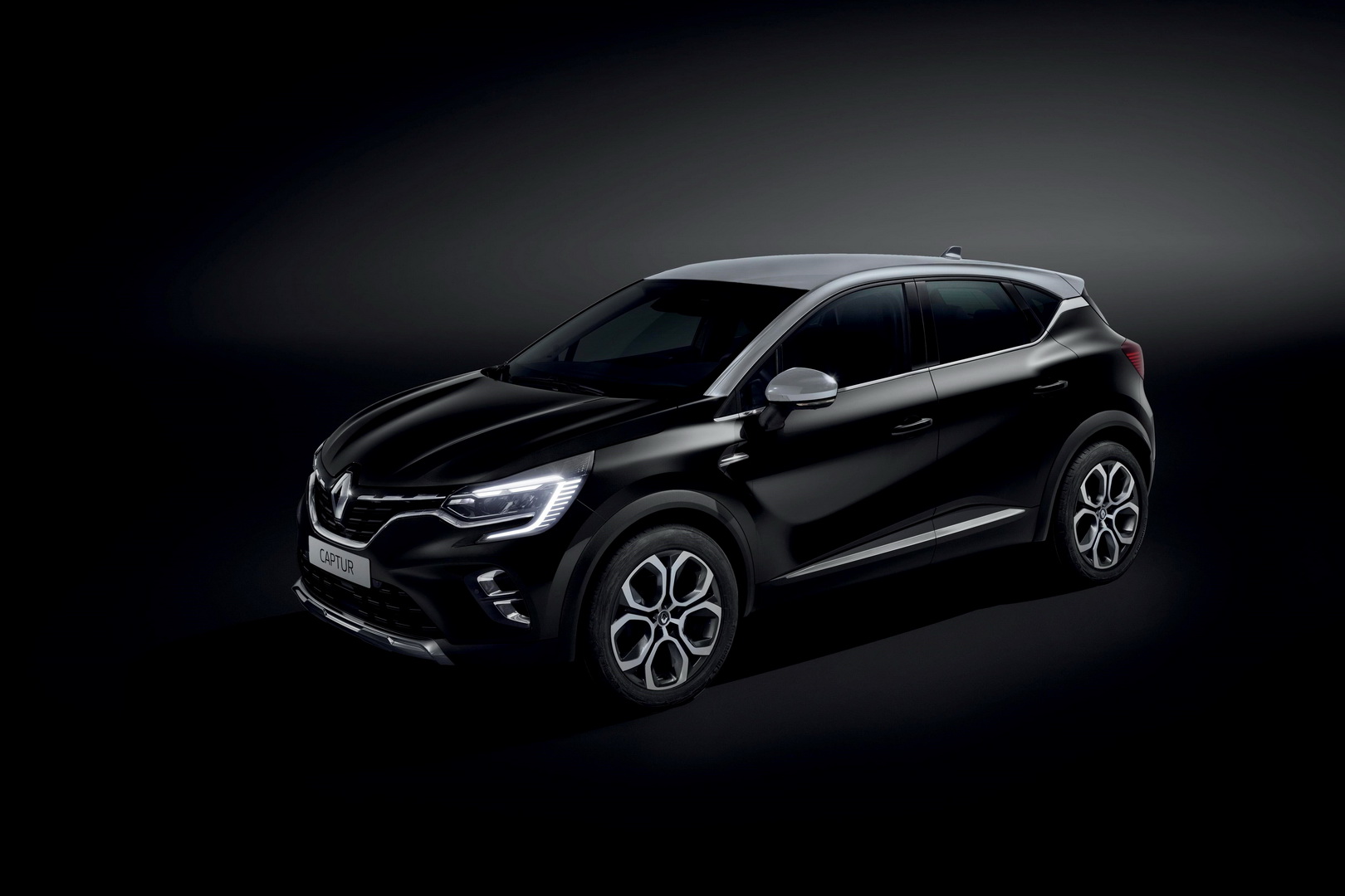 All-New 2020 Renault Captur Wants To Rule Its Niche, Will Soon Add A PHEV To Its Arsenal