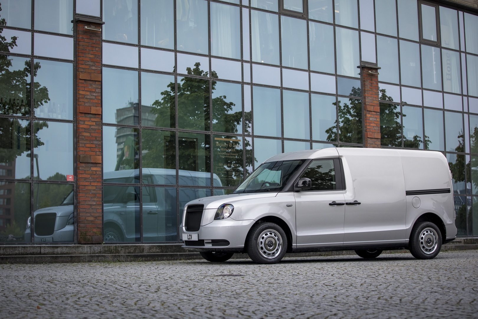 Geely-Owned LEVC’s New Range-Extender Commercial Van Shows Its Face In Frankfurt