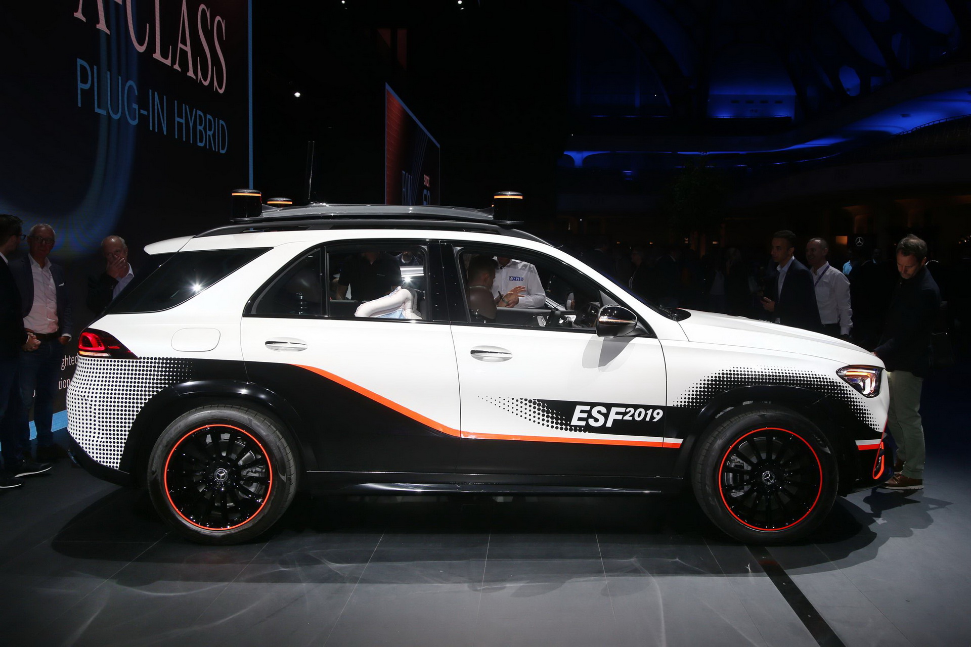 Mercedes’ New Experimental Safety Vehicle Is The World’s Most Clever GLE