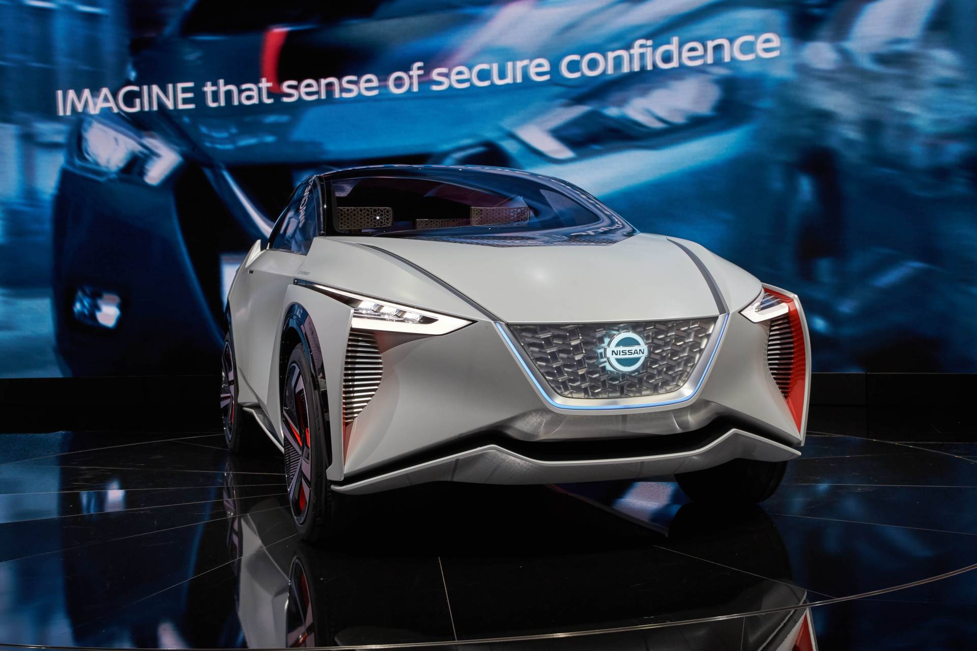 Nissan Readying IMx-Inspired EV Crossover With 300-Mile Range