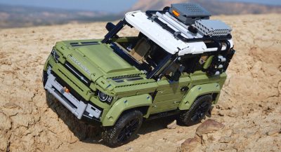 Lego Technic's new Land Rover Defender kit is mean and green (and maybe the  2020 Defender?) - CNET