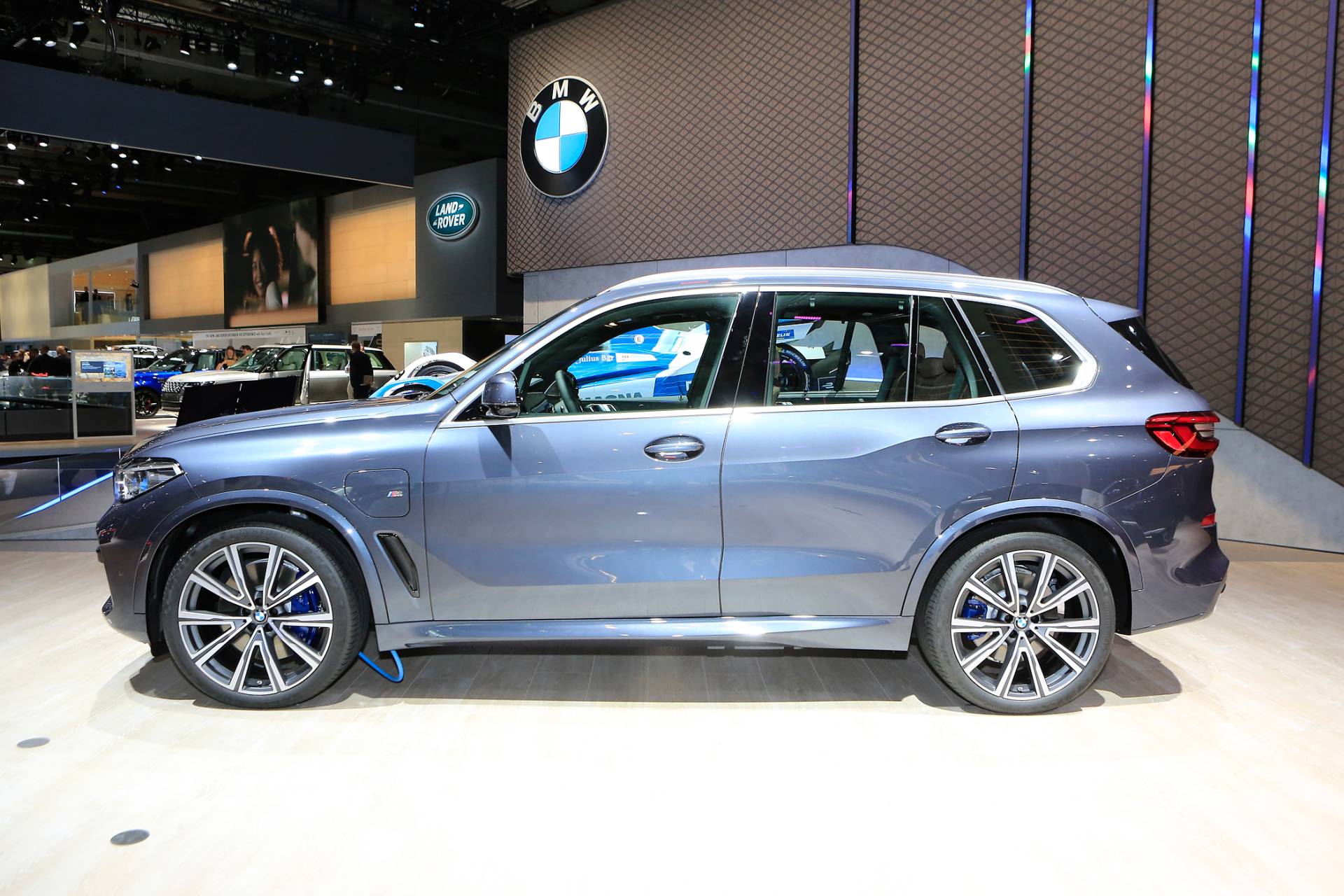 2020 BMW X5 xDrive45e Is The Guilt-Free Alternative To The X5 M50d