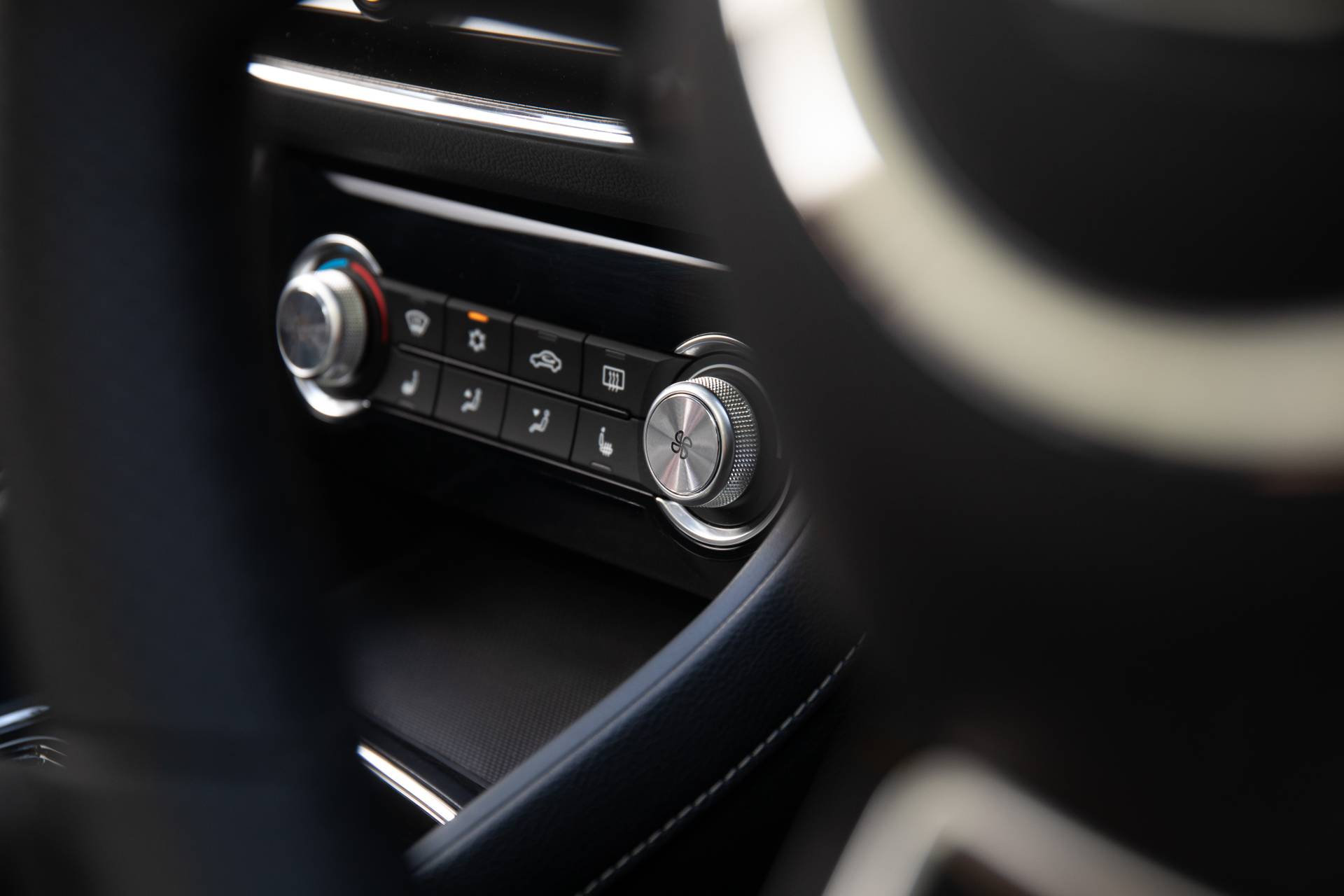 MG Racks Up 2,000 Orders For ZS EV, Extends Discounts To Next 1,000 Buyers