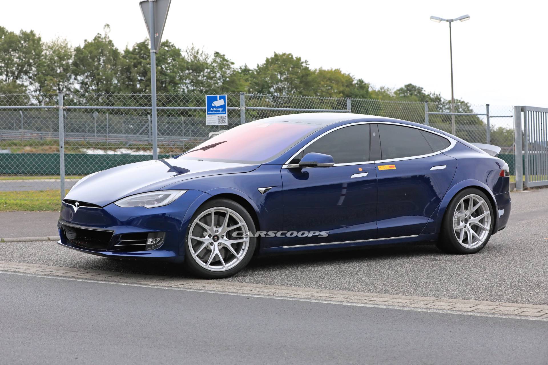Tesla Model S Prototype Allegedly Demolishes Porsche Taycan’s ‘Ring Lap Record