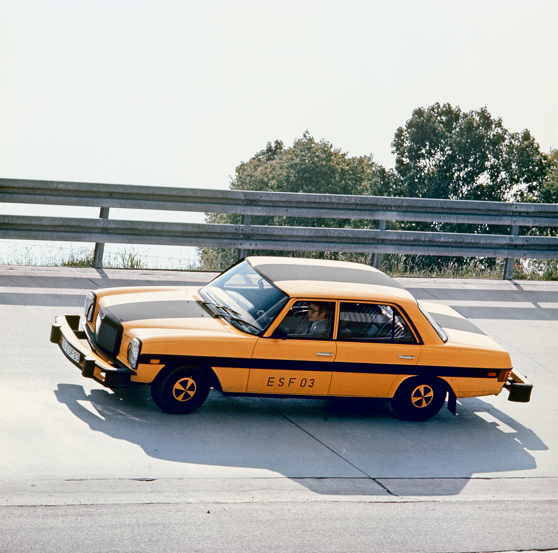 Mercedes’ New Experimental Safety Vehicle Is The World’s Most Clever GLE