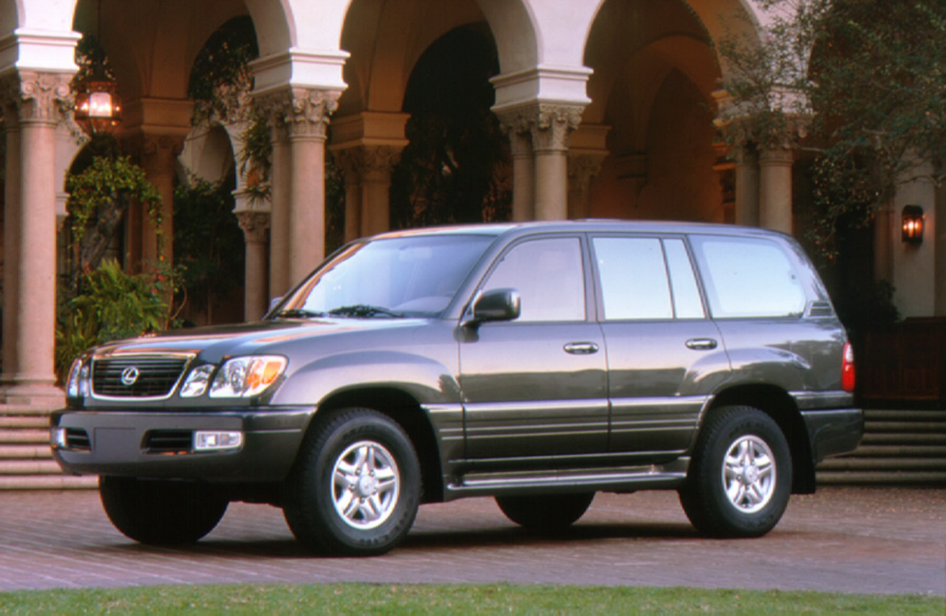 Toyota Land Cruiser Celebrates 10 Million Units Sold Since 1951