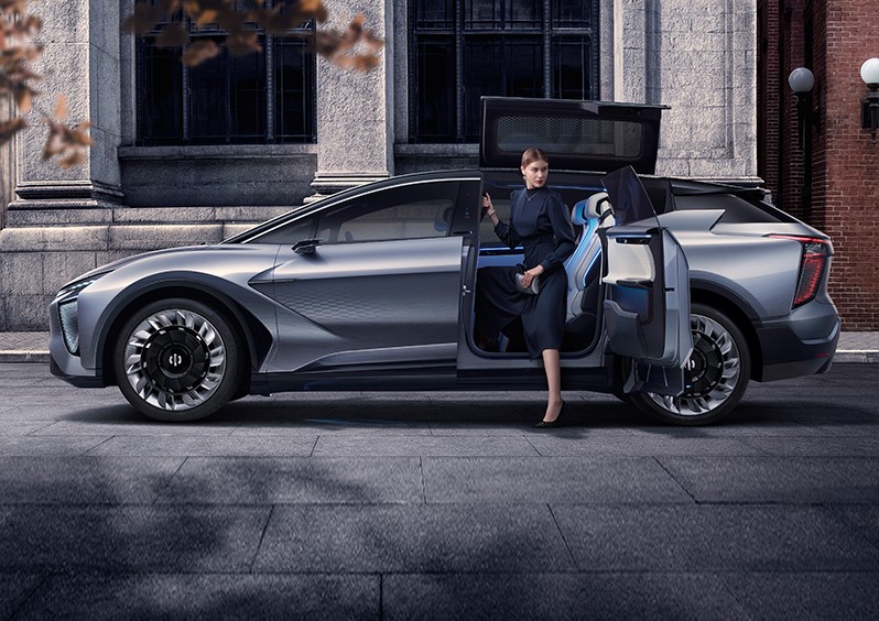 JLR SVO Boss Moves To Chinese EV Startup “To Make The World A Better Place”