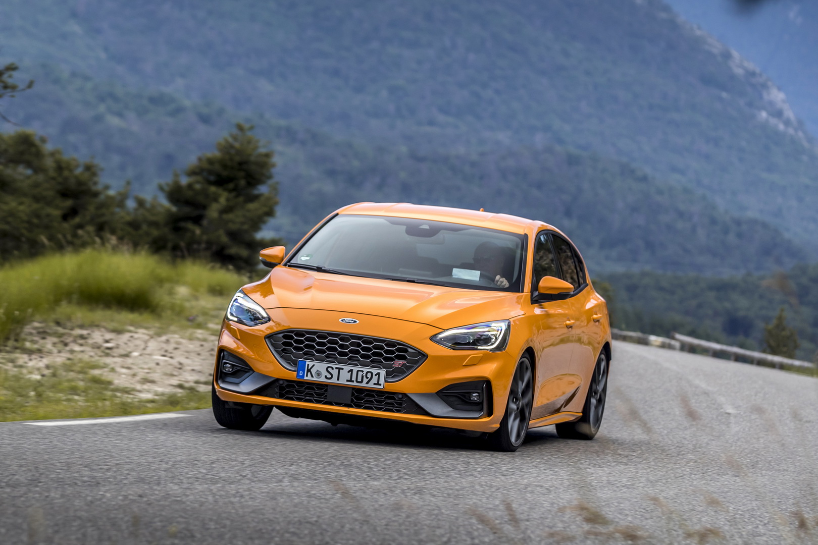 2020 Ford Focus ST Heads Down Under With 276 HP Petrol Four, AUD $44,690 Starting Price
