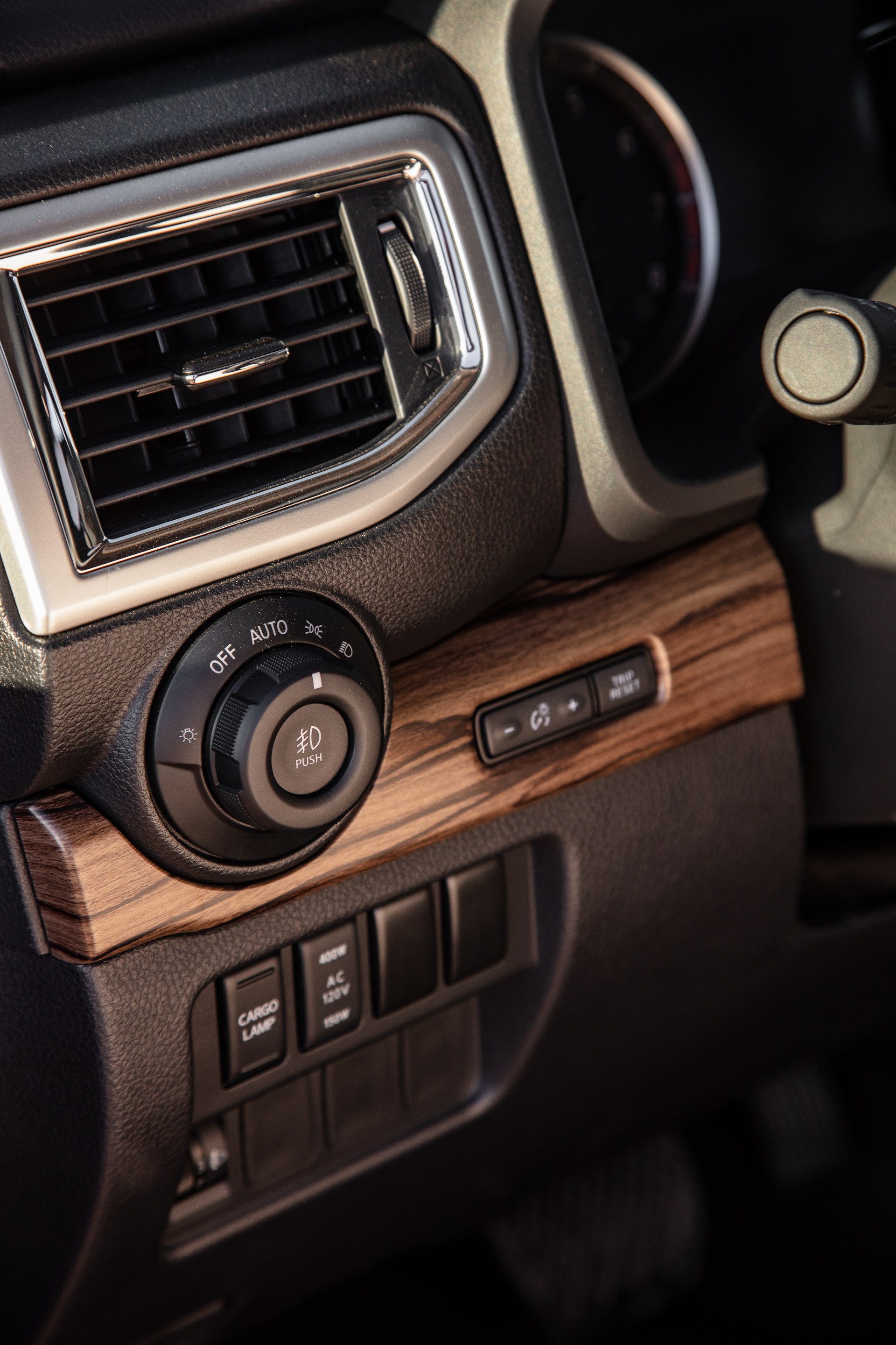 2020 Nissan Titan Debuts With More Power, New Tech And Revised Styling