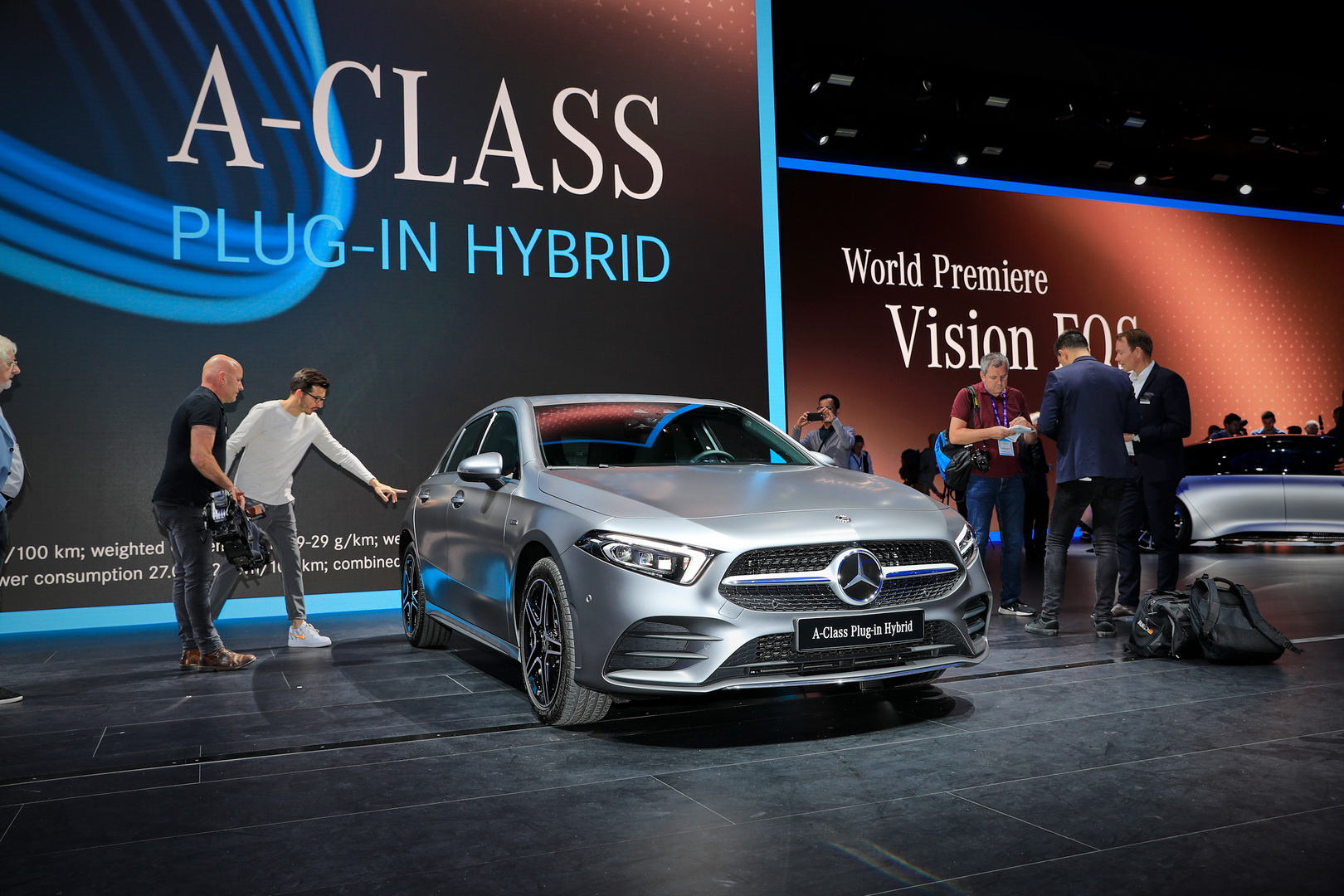 2020 Mercedes-Benz A250e And B250e Plug Into The Heart Of The Compact Segment