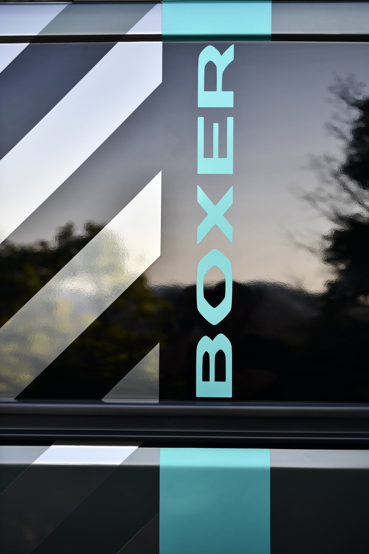 Peugeot Boxer 4×4 Concept Is One Rugged Camper Van