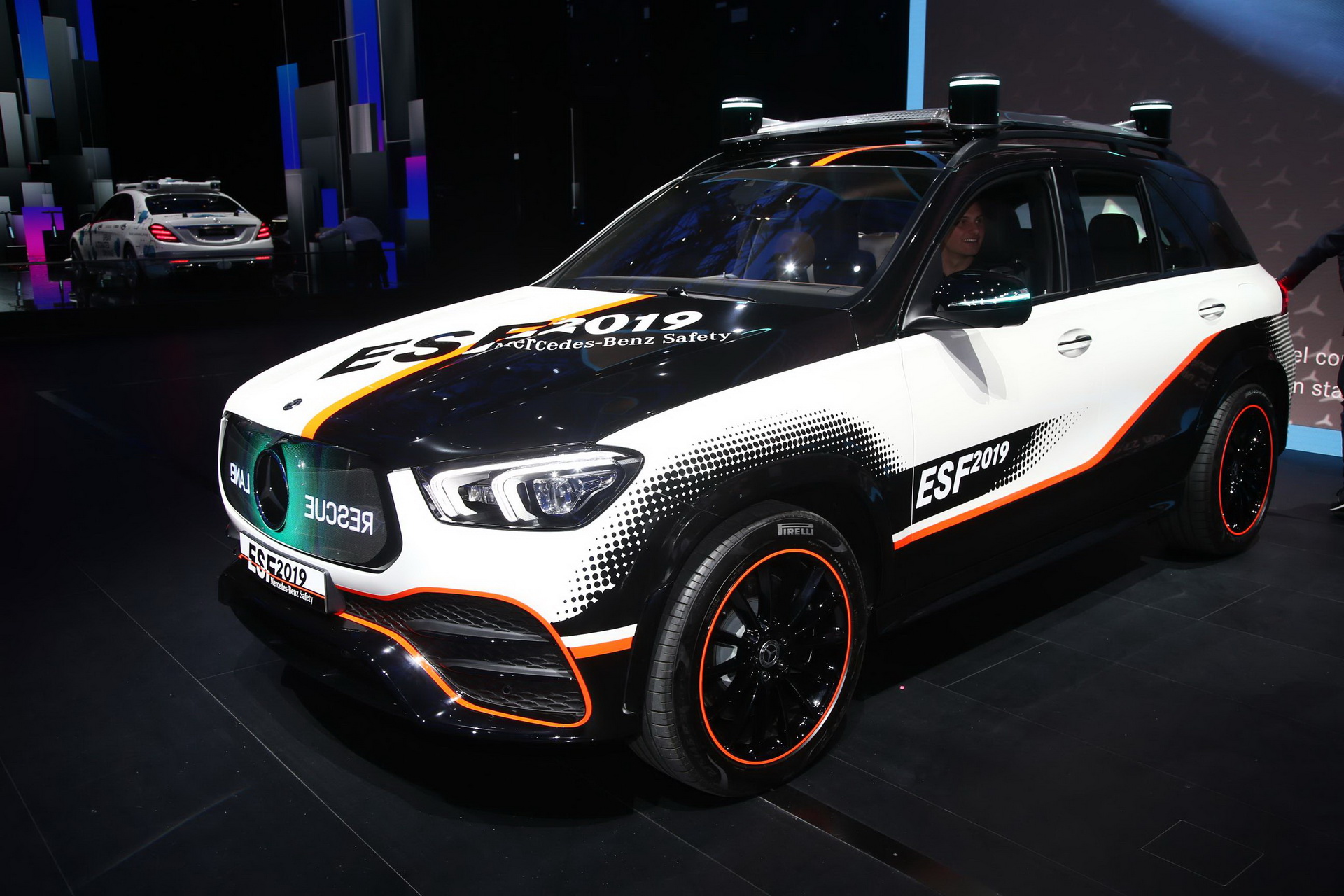 Mercedes’ New Experimental Safety Vehicle Is The World’s Most Clever GLE
