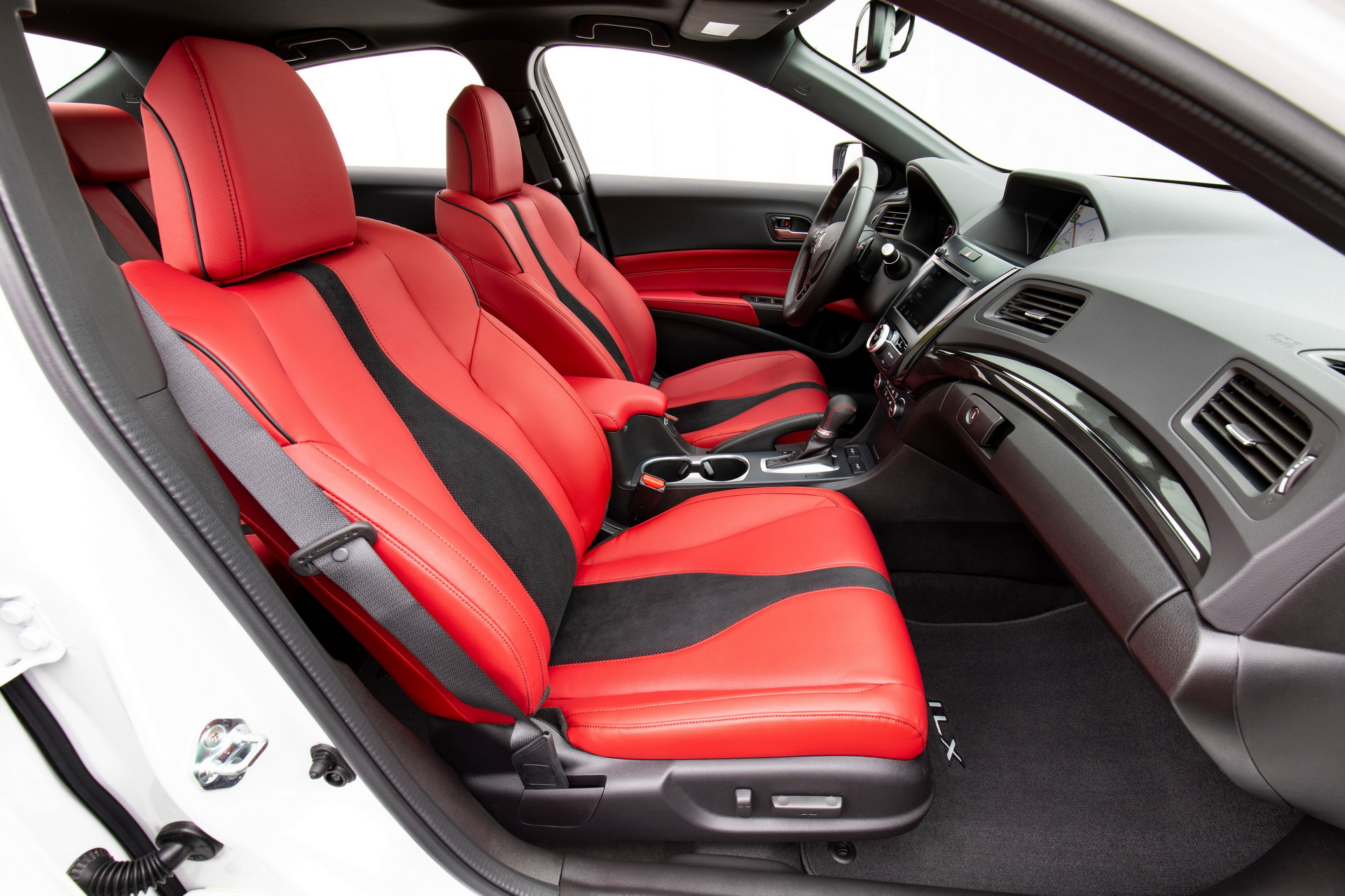 2020 Acura ILX Hits Showrooms, Retains Last Year’s $25,900 Starting Price