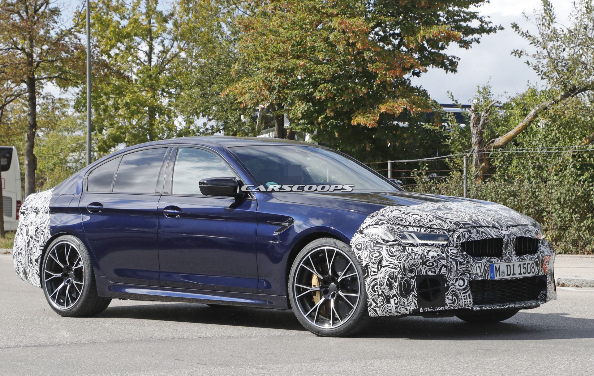 2021 BMW M5 Facelift Spied Right Next To Current Model: Can You Tell The Differences?