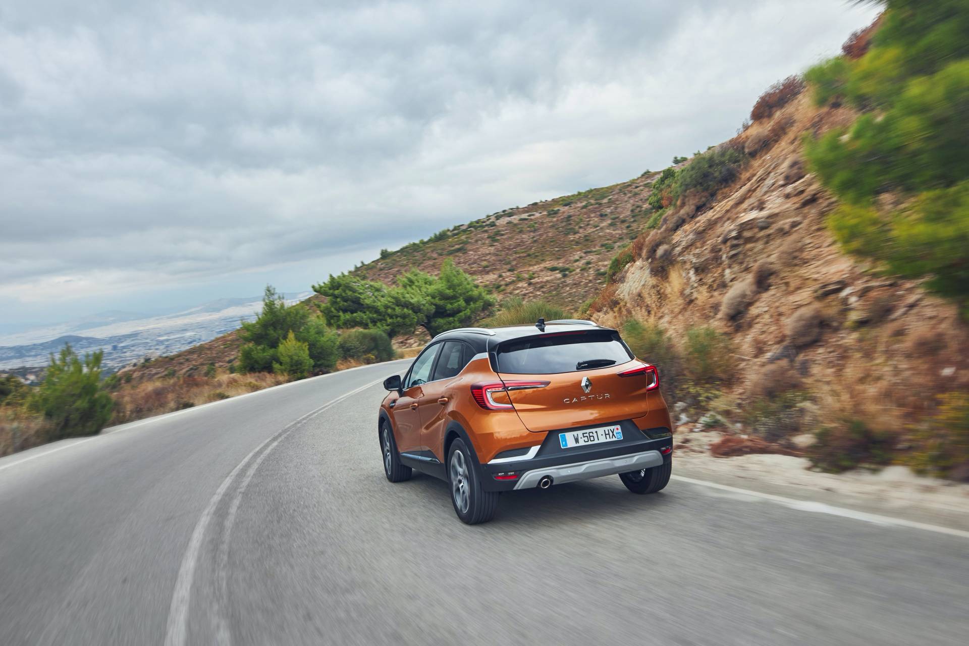 2020 Renault Captur Vies For European Supremacy, Stars In Huge Gallery