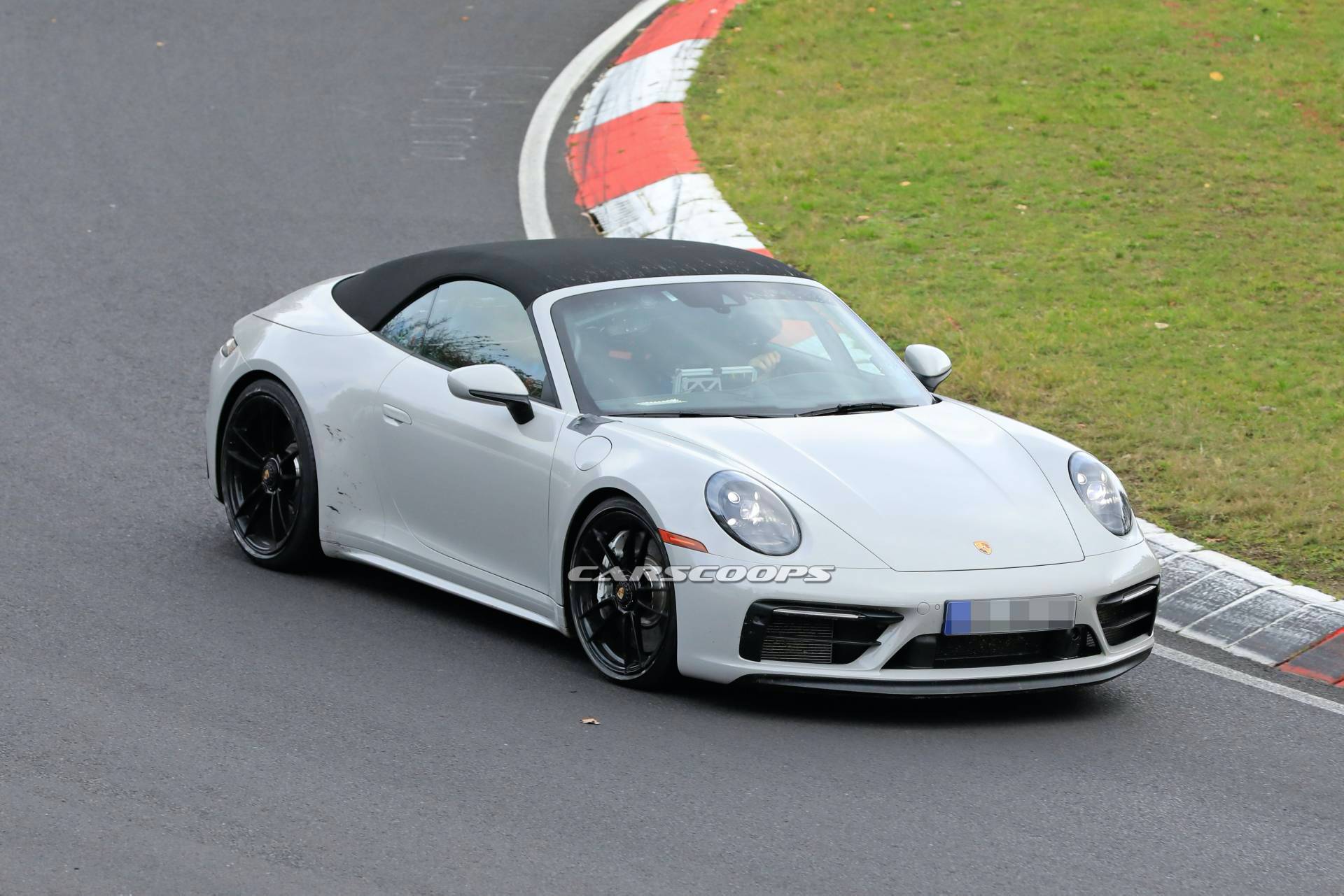 2020 Porsche 911 GTS Cabriolet Spied Camouflage-Free (Again), Looks Good