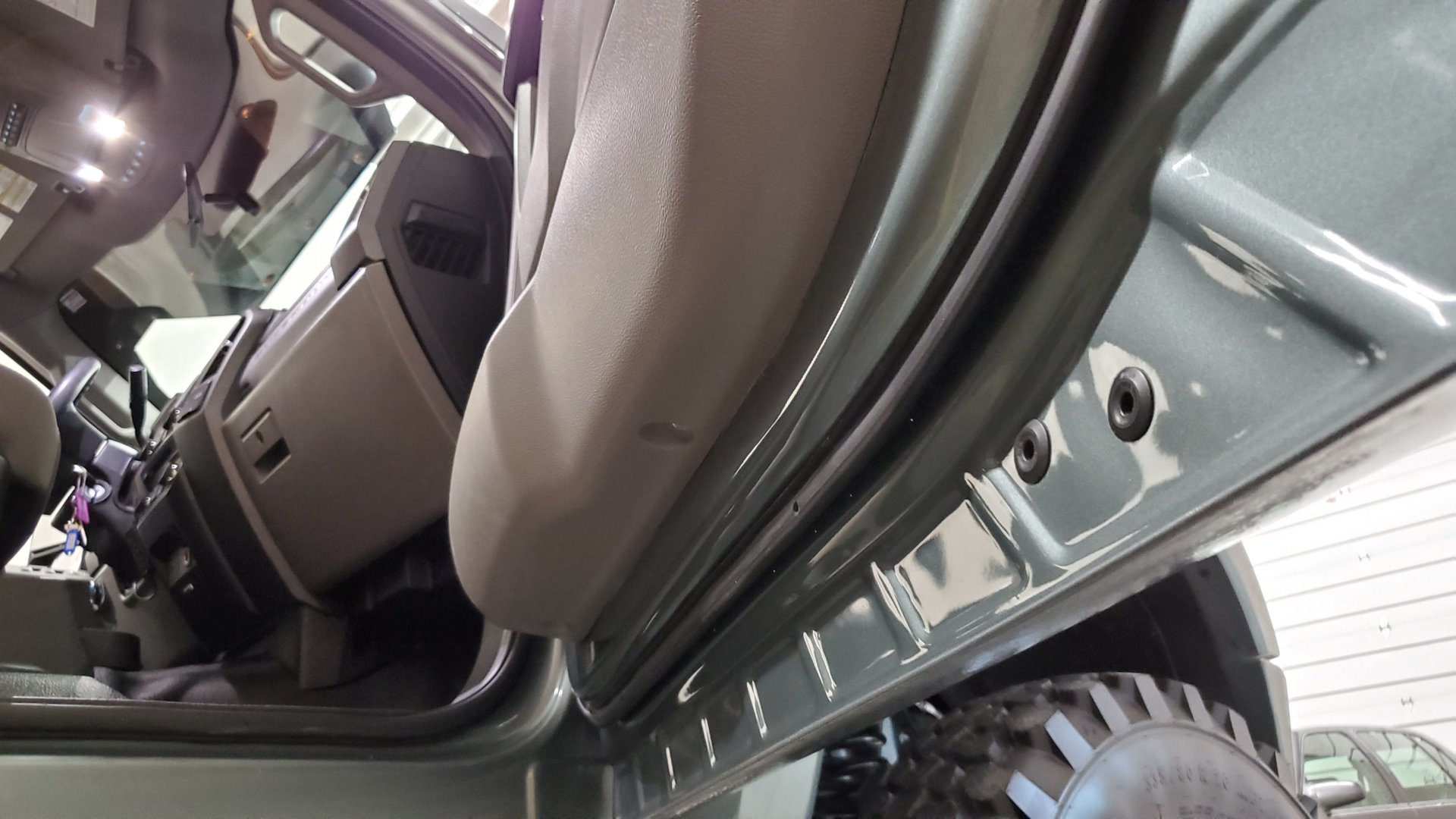 Deep Down, You Know You Want This Ford F-550 Super Duty 6×6 ‘Indomitus’