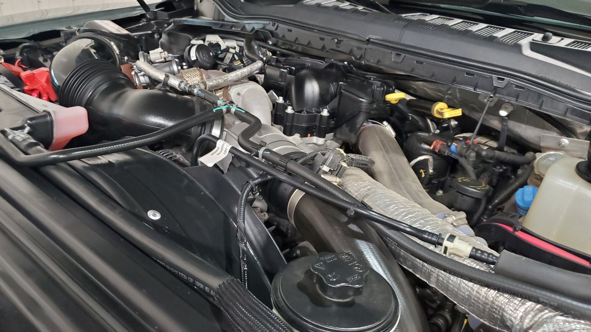 Deep Down, You Know You Want This Ford F-550 Super Duty 6×6 ‘Indomitus’