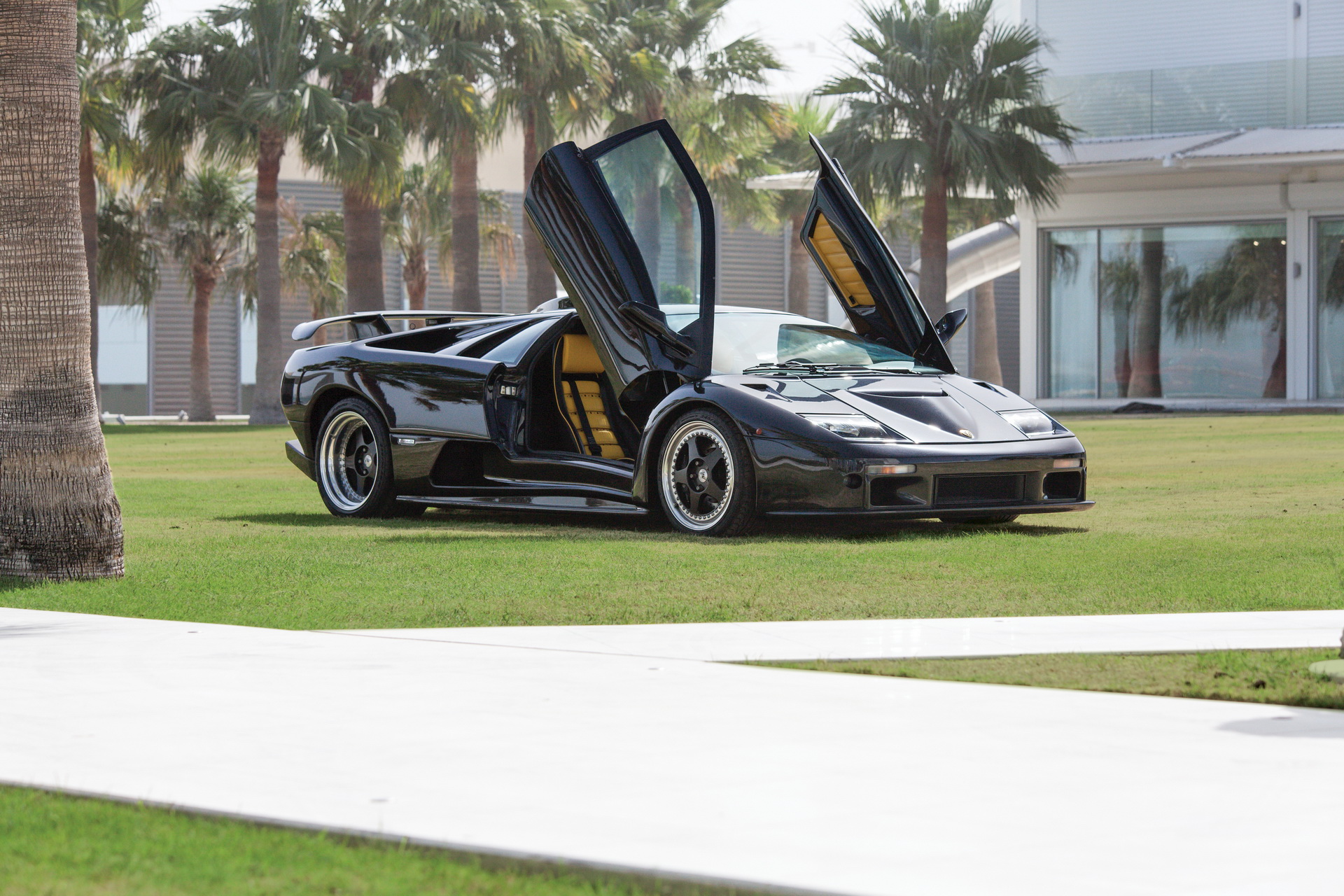 The Mighty Diablo GT Is The Most Hairy-Chested Lambo Of All Time