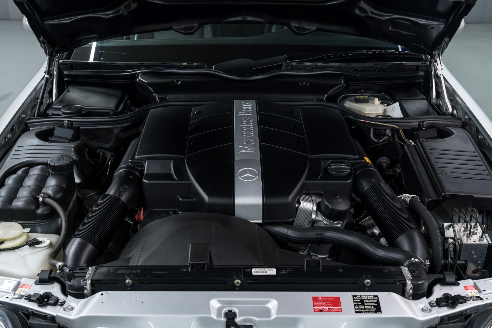 2000 Mercedes-Benz SL 320 Mille Miglia Edition Is Rarer Than Hen’s Teeth