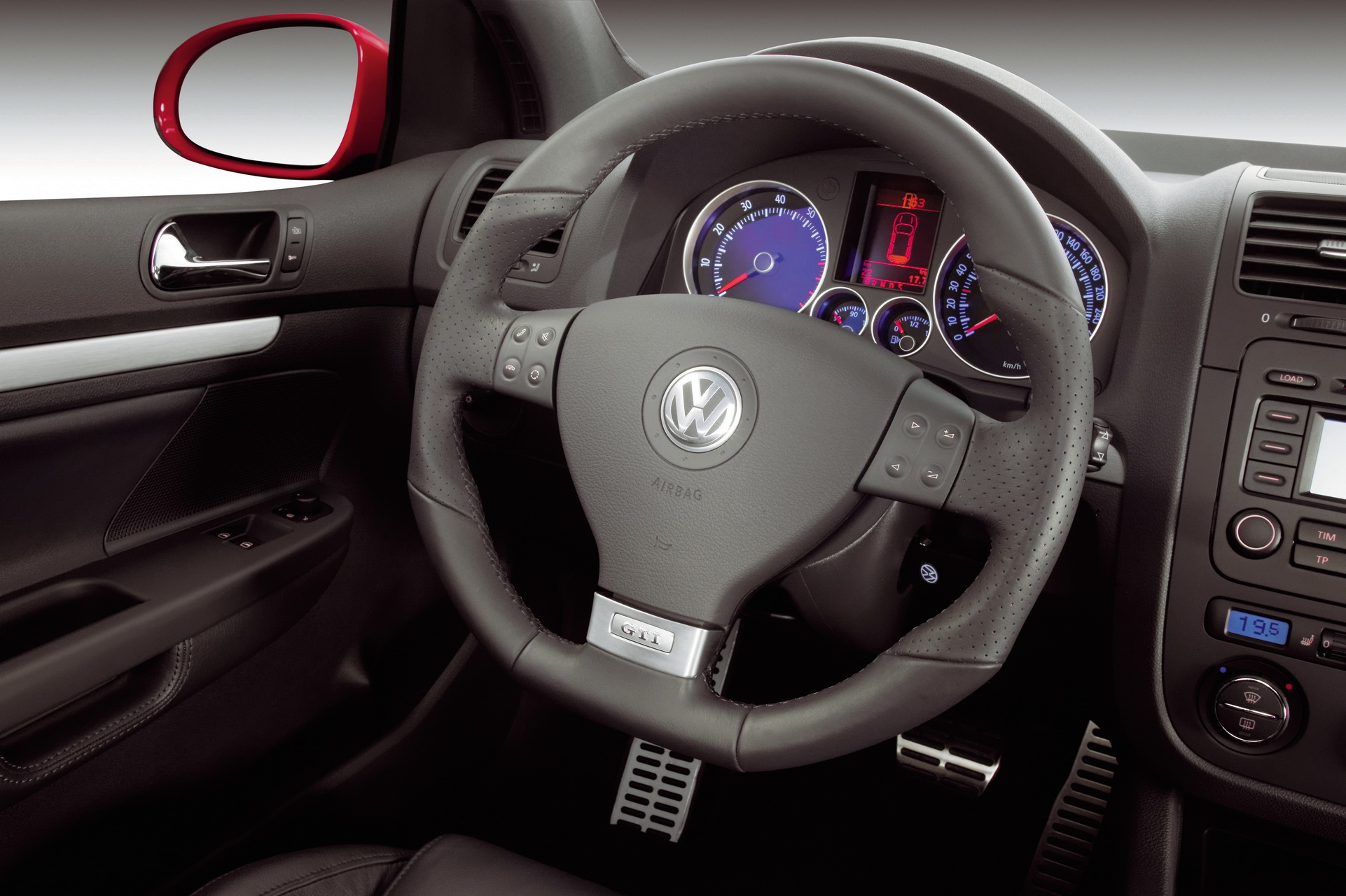 VW Golf Countdown: 2003-2008 Mk5 Climbed Up The Premium Ladder