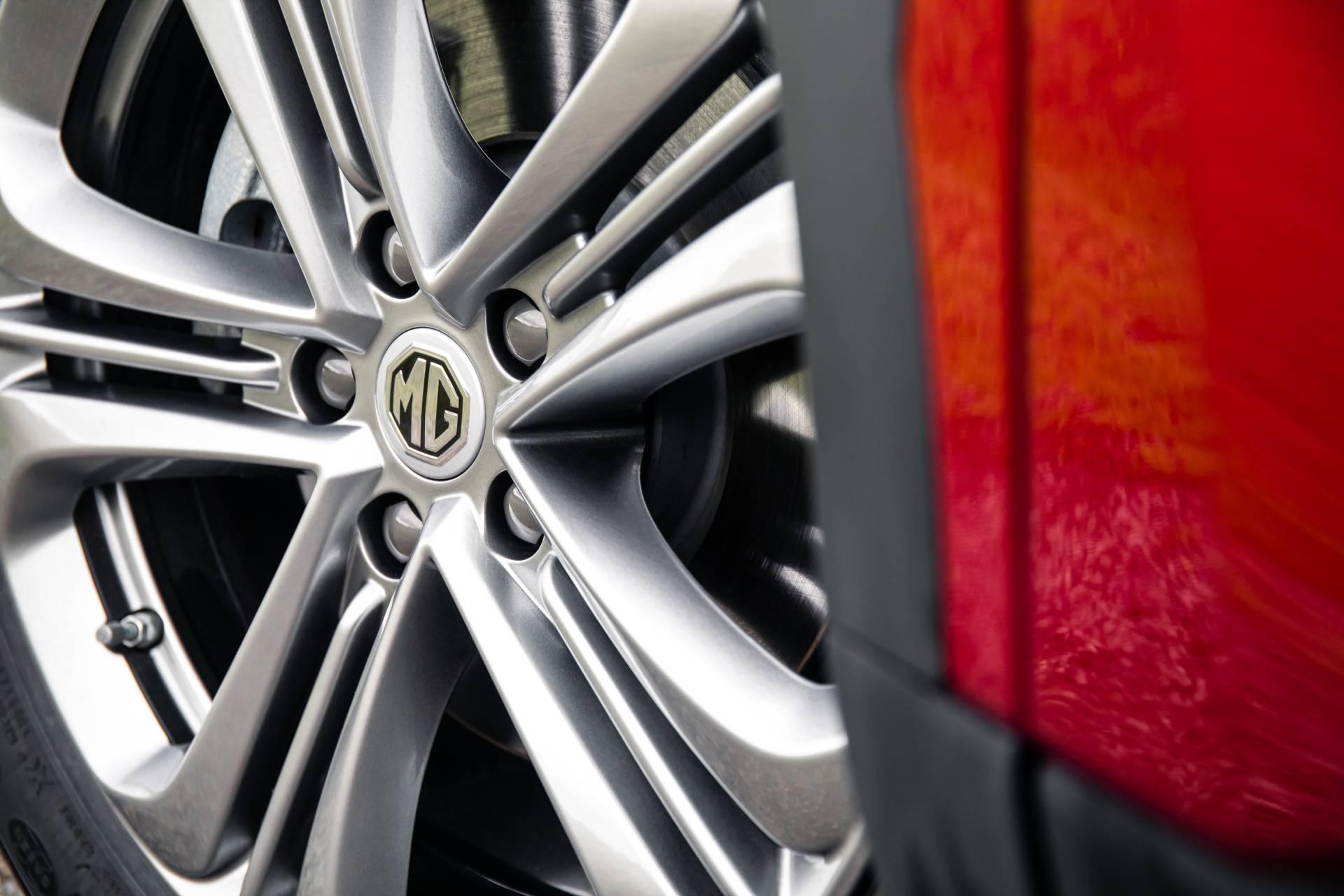 2020 MG HS Compact SUV Reaches UK Shores After Long Voyage From China