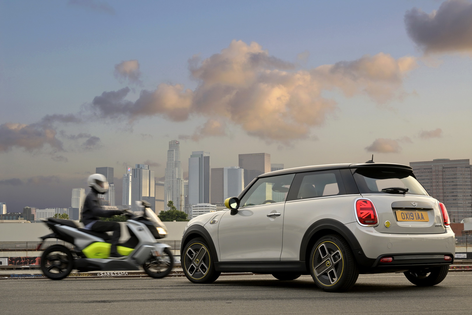 Electric 2020 Mini Cooper SE Starts Under $30k, But You Could Get It As Low As $17,900